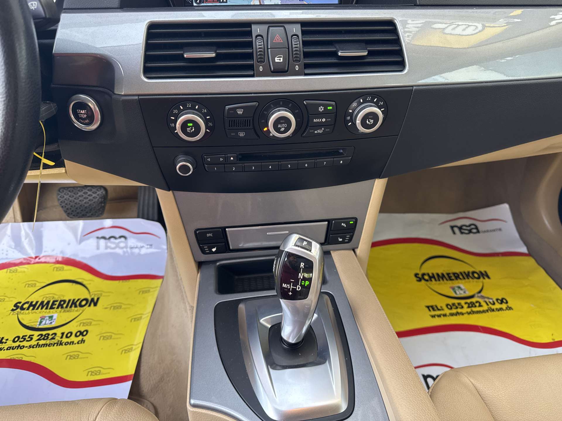 BMW 525xi Allrad Steptronic-Automat-image-10