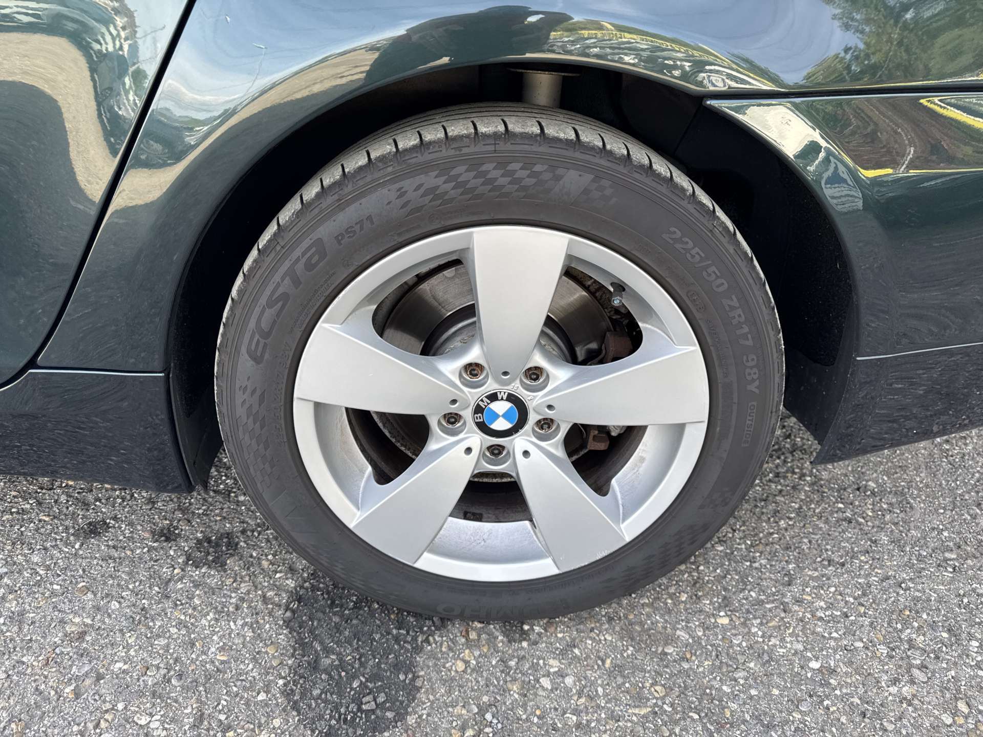 BMW 525xi Allrad Steptronic-Automat-image-9