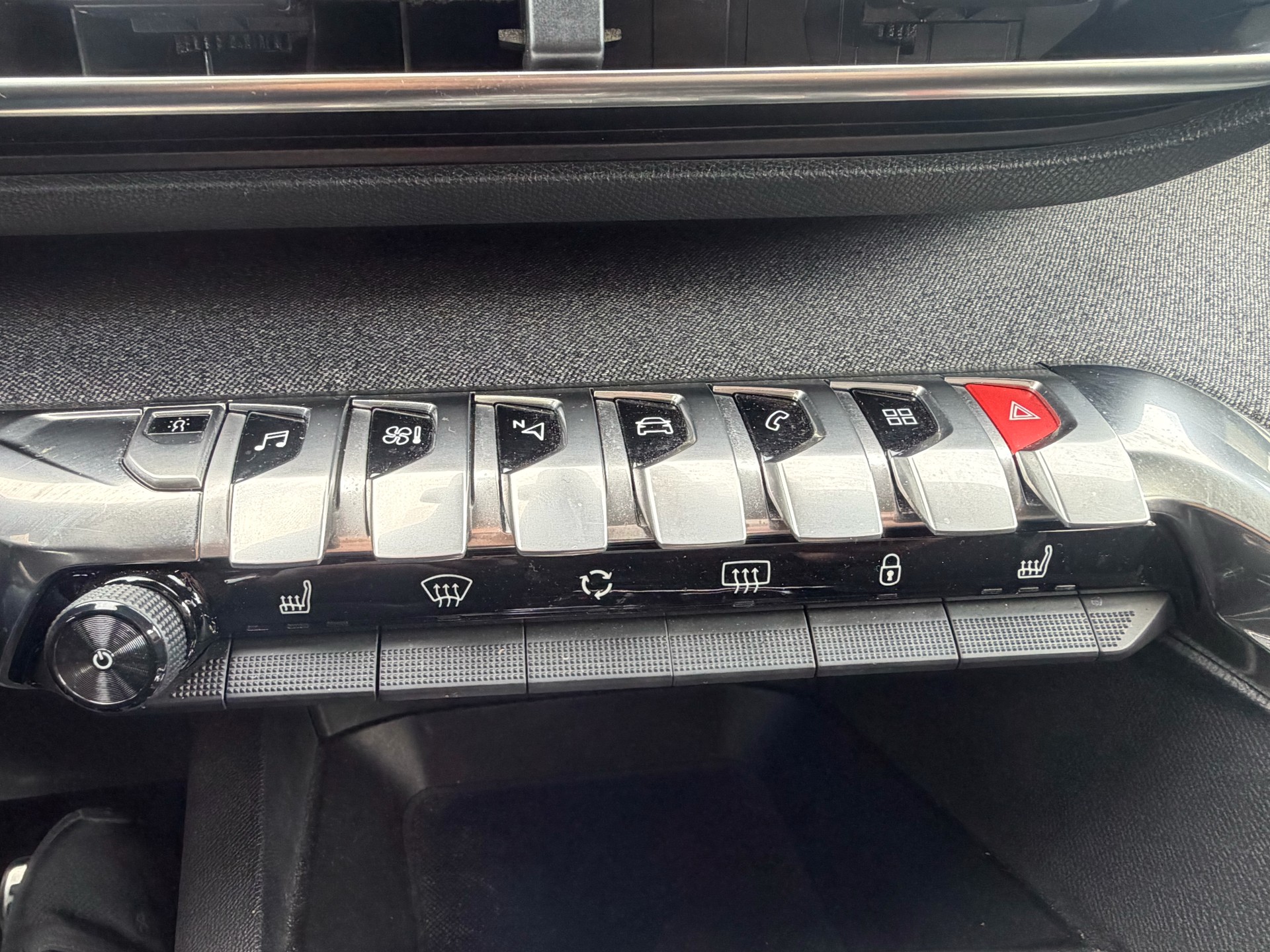 PEUGEOT 3008 1.6 THP GT Line EAT-image-20