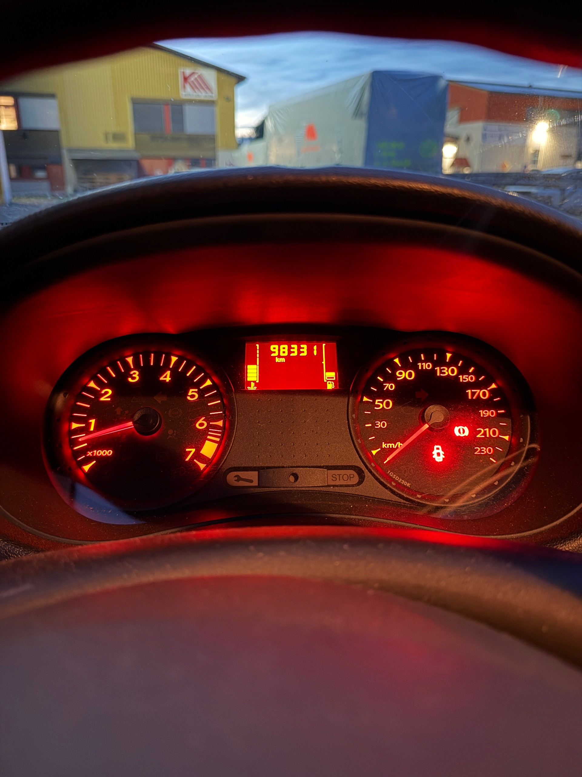 RENAULT Clio 1.2 16V Turbo Yahoo-image-12