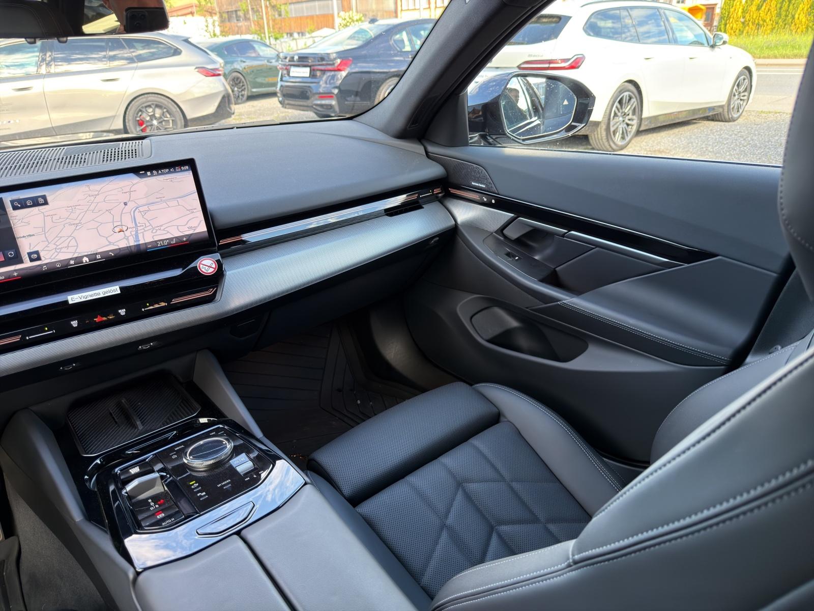 BMW 520d xDrive M Sport-image-15