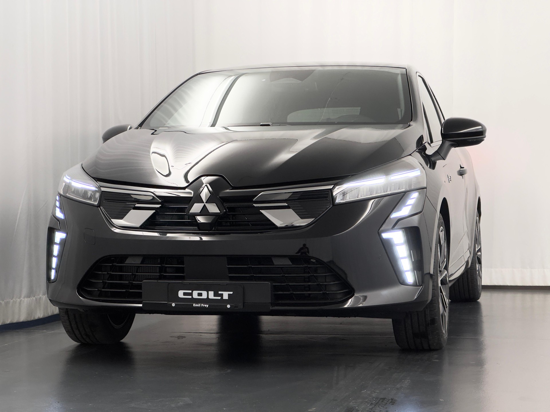 MITSUBISHI Colt 1.6 HEV Intense-image-0
