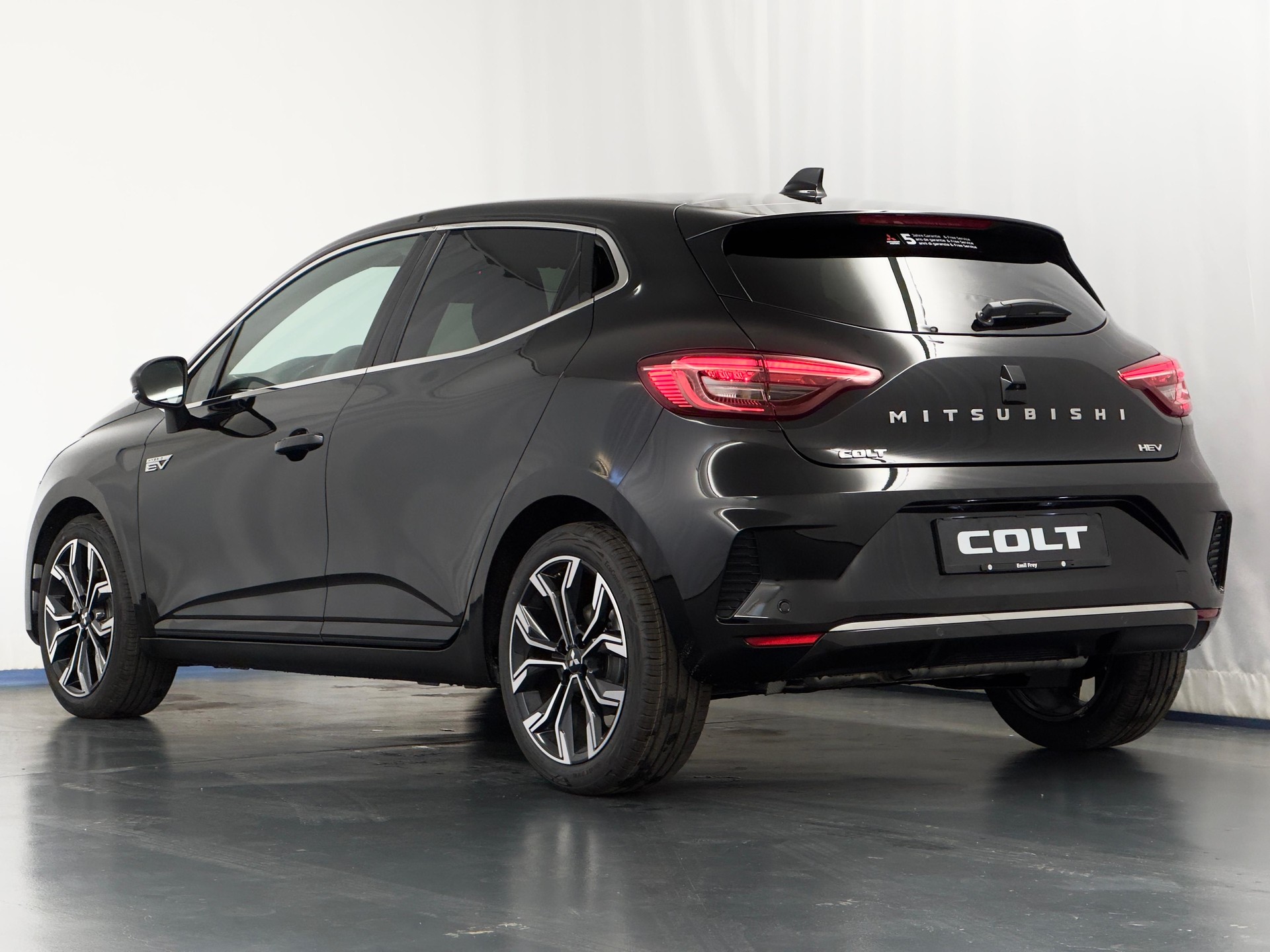 MITSUBISHI Colt 1.6 HEV Intense-image-6