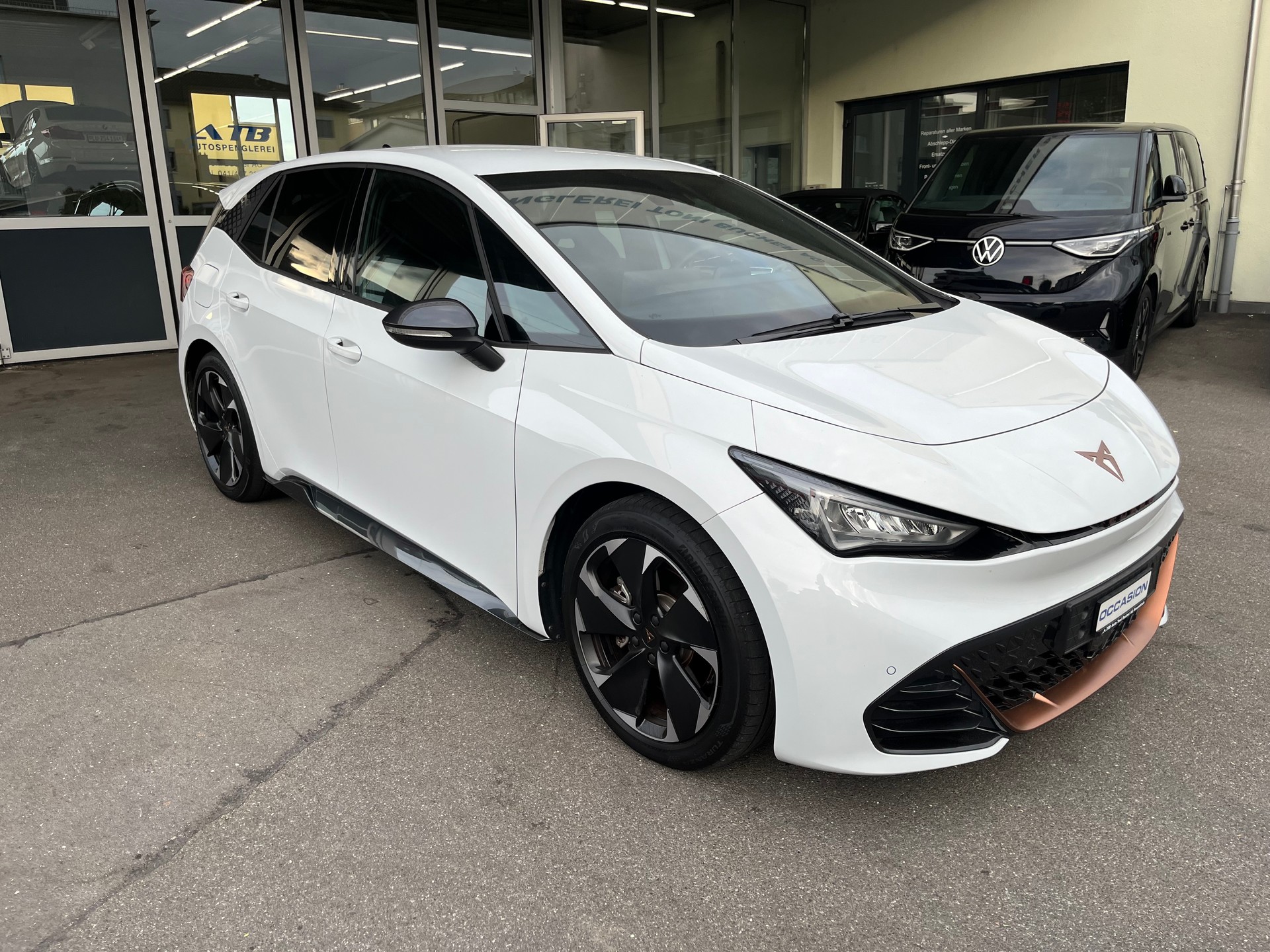 CUPRA Born 59 kWh e-Boost-image-0