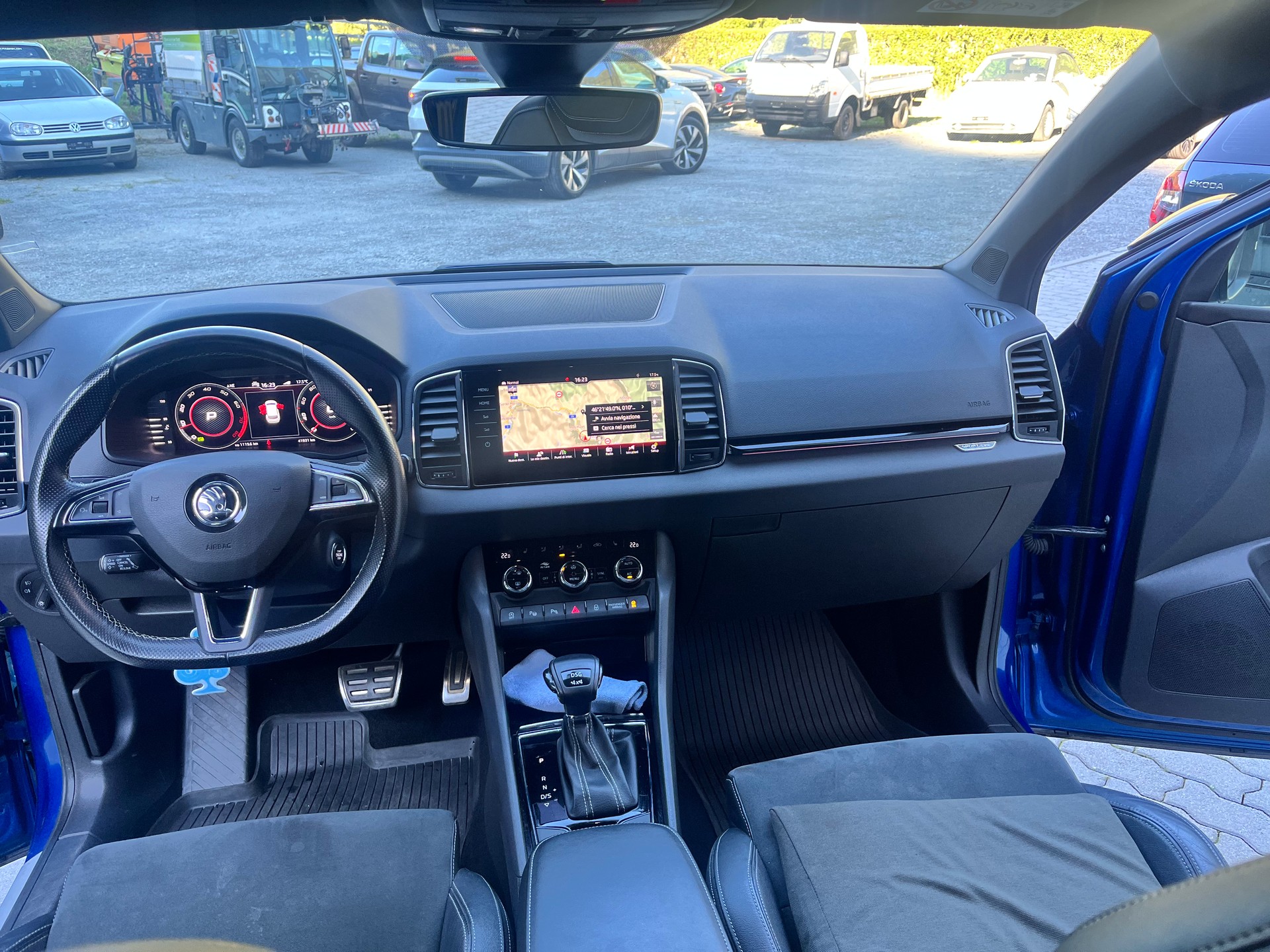 SKODA Karoq 2.0 TSI SportLine 4x4 DSG-image-8