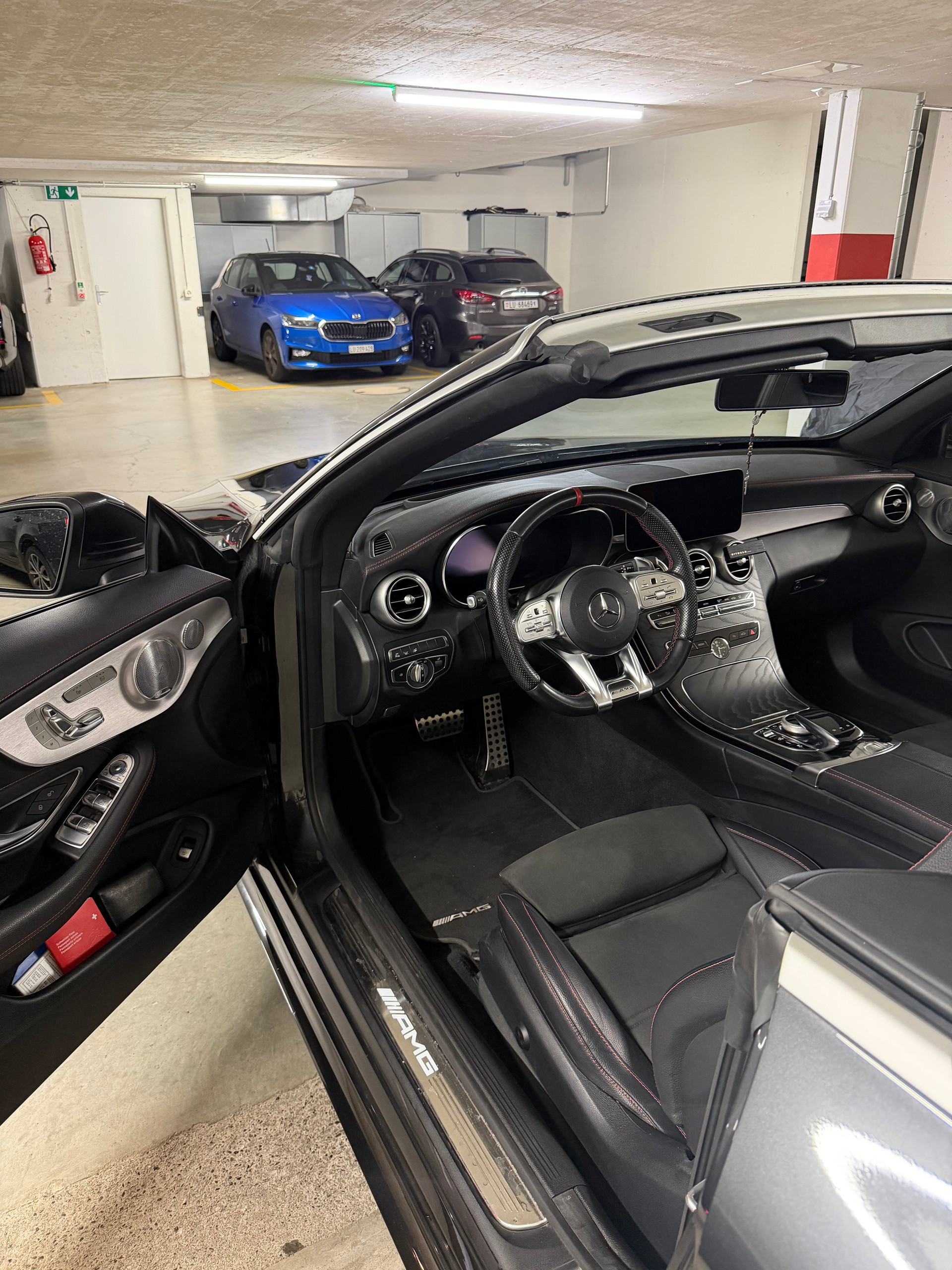 MERCEDES-BENZ C 43 AMG 4matic-image-15