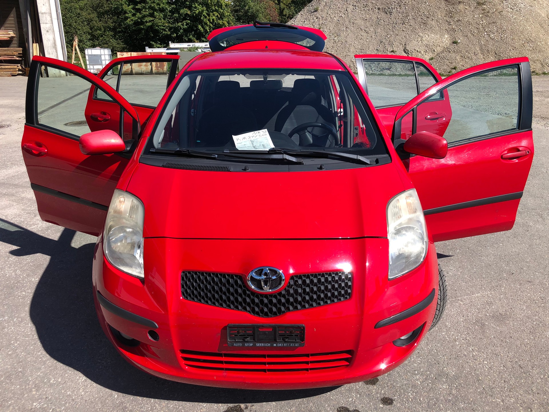 TOYOTA Yaris 1.3 Linea Sol-image-12