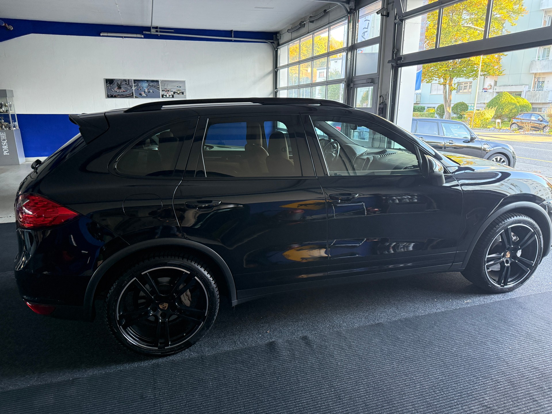 PORSCHE 4.2 V8 TDI S TipT-image-4