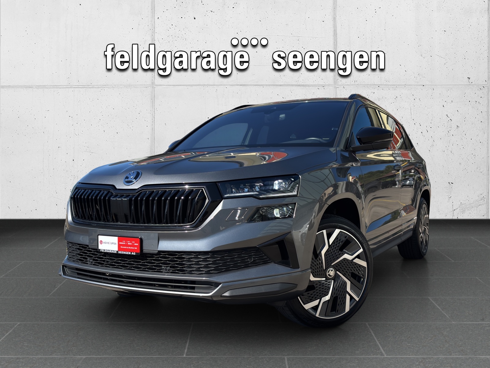 SKODA New Karoq 2.0 TSI SportLine 4x4 DSG mit AHK, Fahrerassistenzpaket & Rückfahrkamera-image-0
