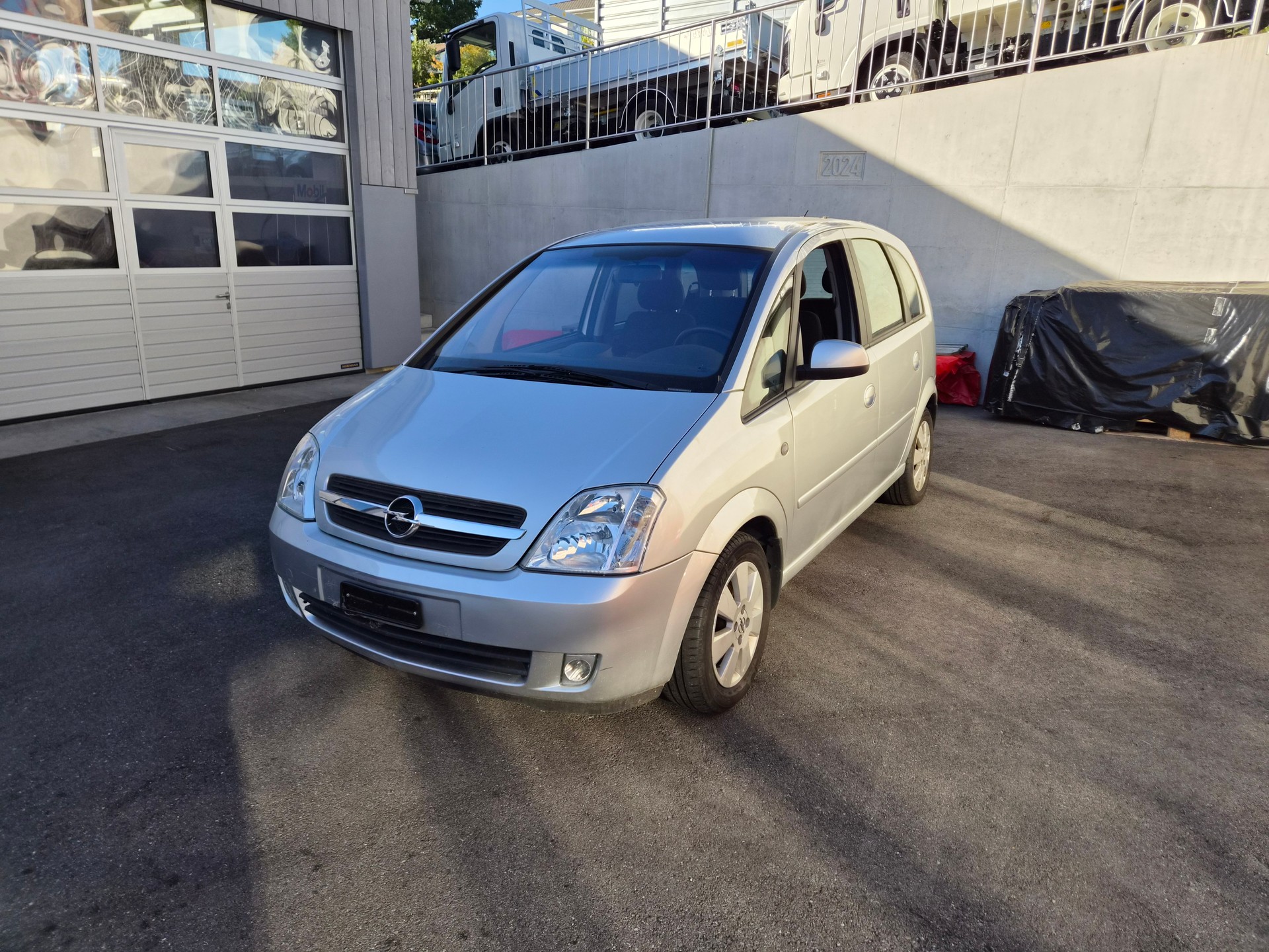 OPEL Meriva 1.8i 16V Enjoy-image-0