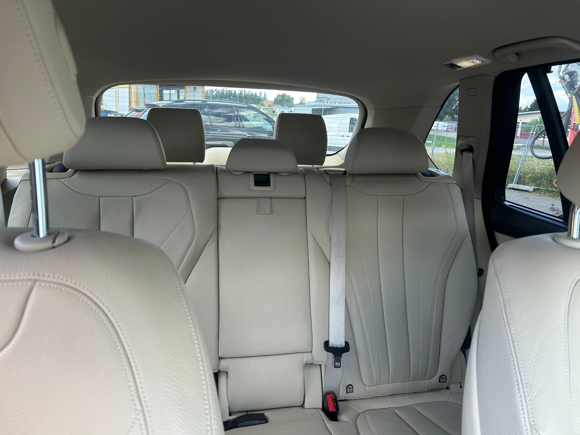 BMW X DRIVE 40d-image-10