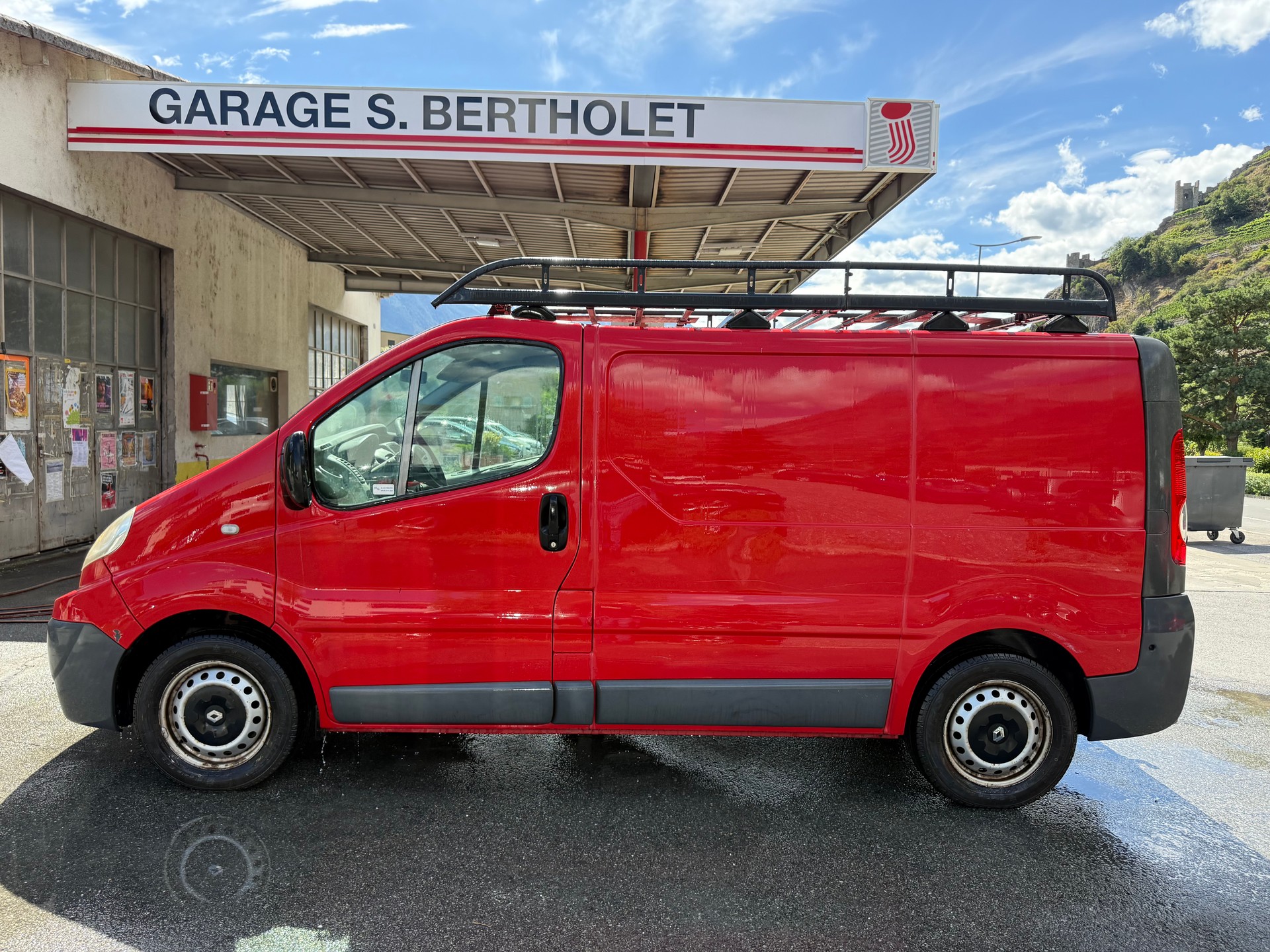 RENAULT Trafic 2.0 dCi 90 2.7t L1H1-image-5