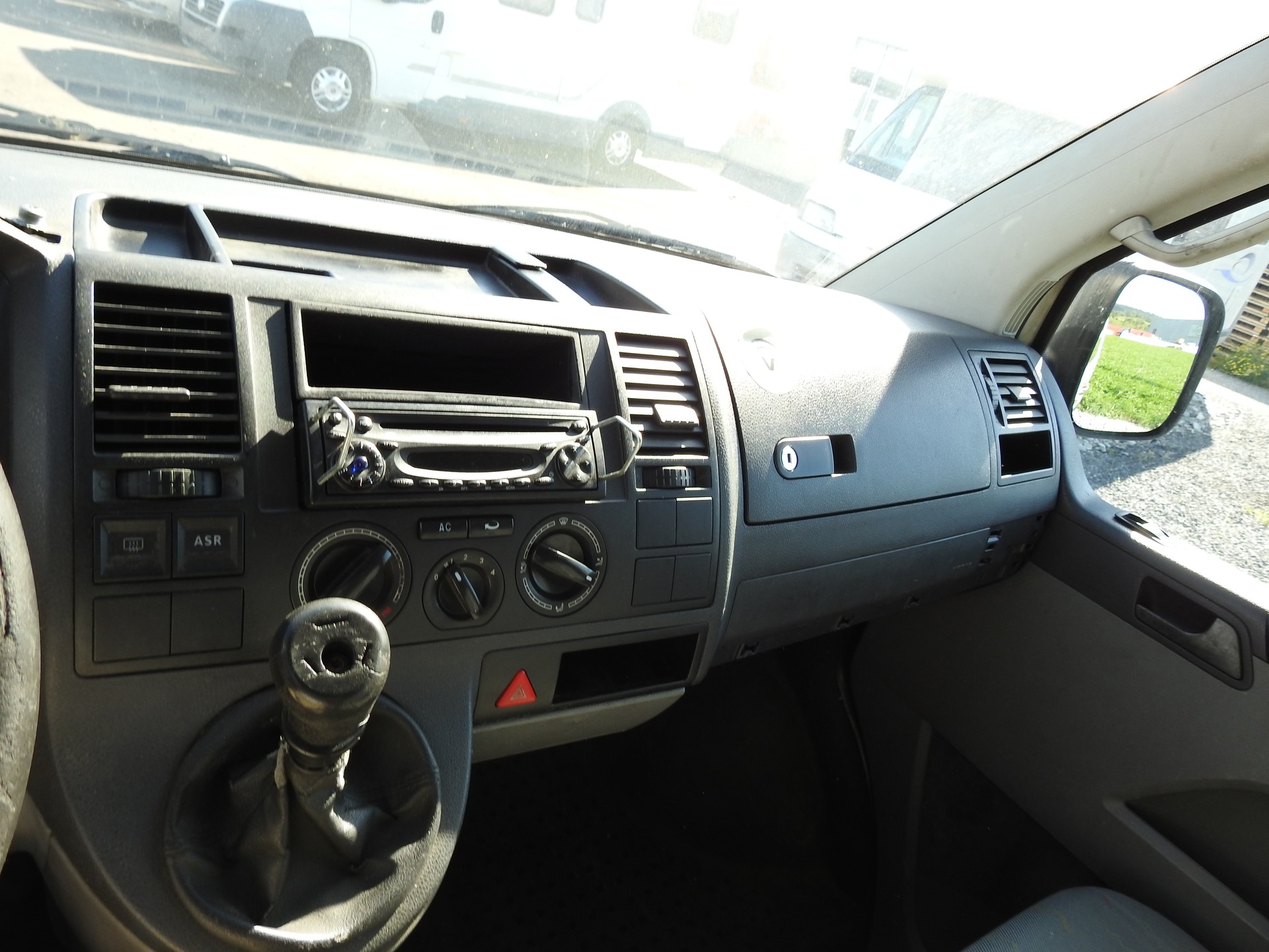 VW T5 1.9 TDI PD-image-19