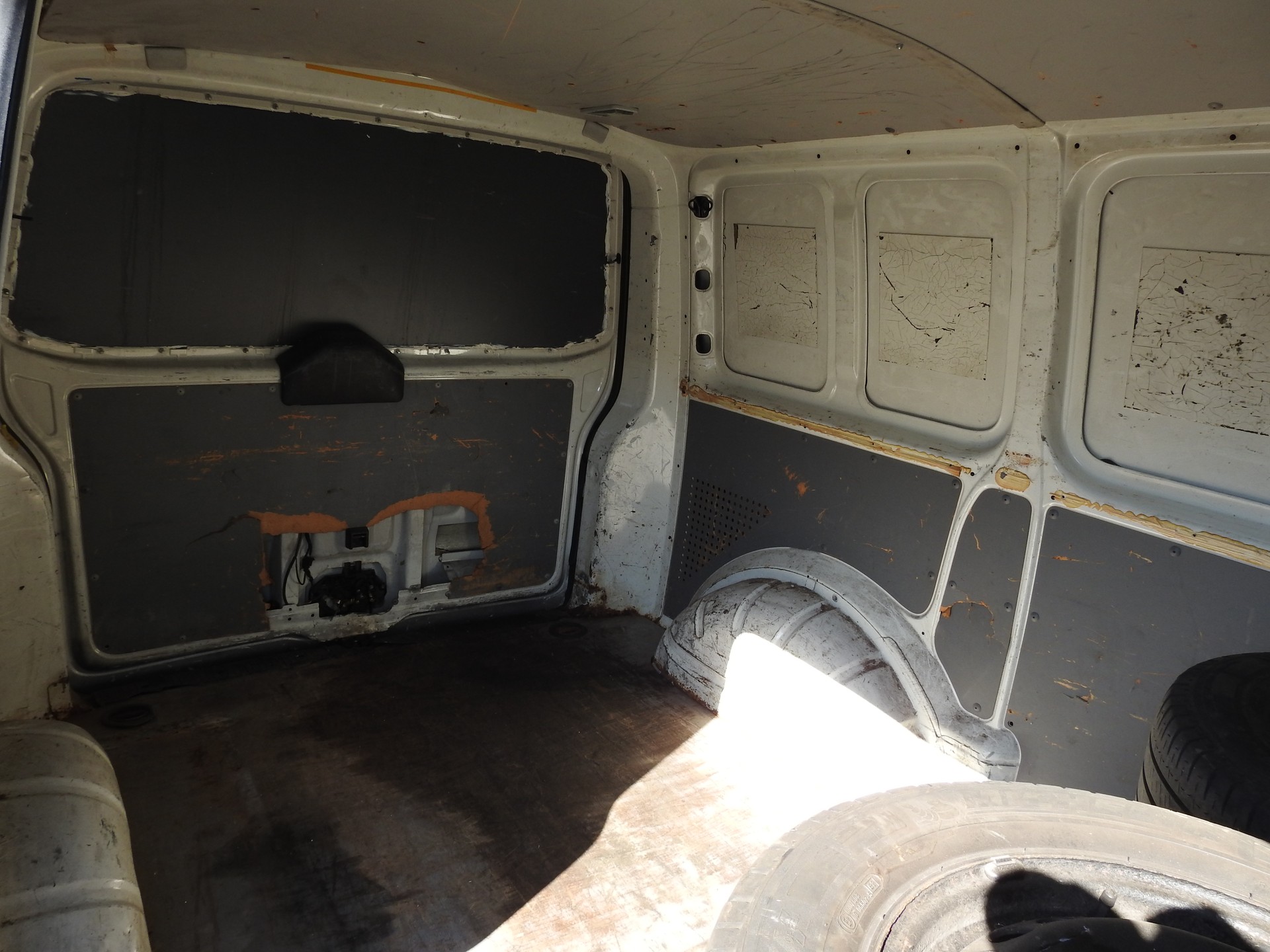 VW T5 1.9 TDI PD-image-11