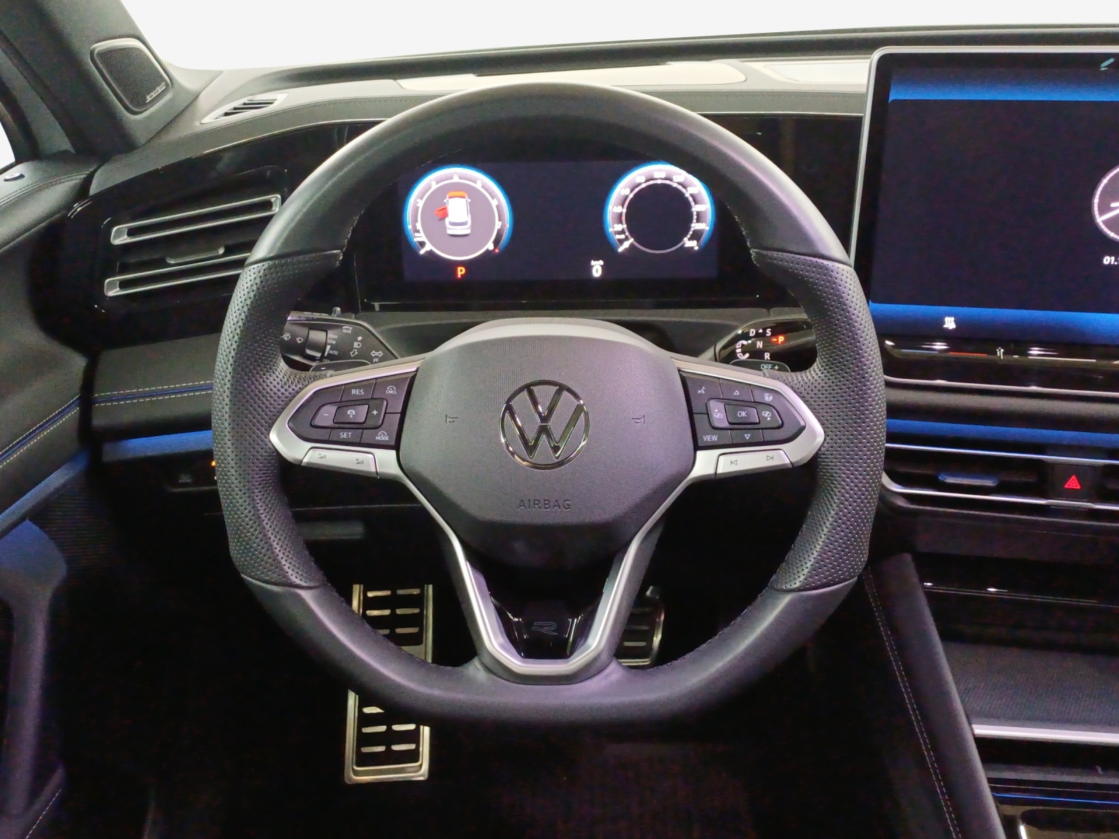 VW Tiguan 2.0 TSI DSG R-Line 4Motion-image-9