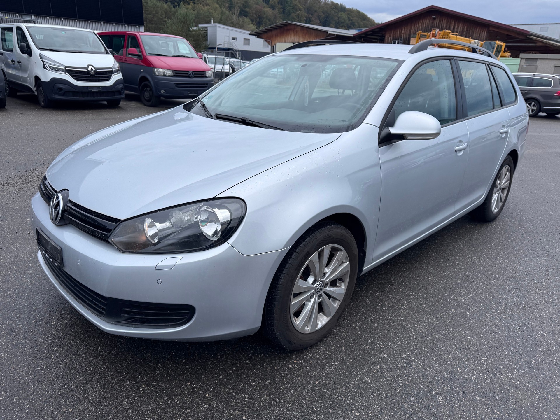VW Golf Variant 1.6 TDI BMT Comfortline-image-2