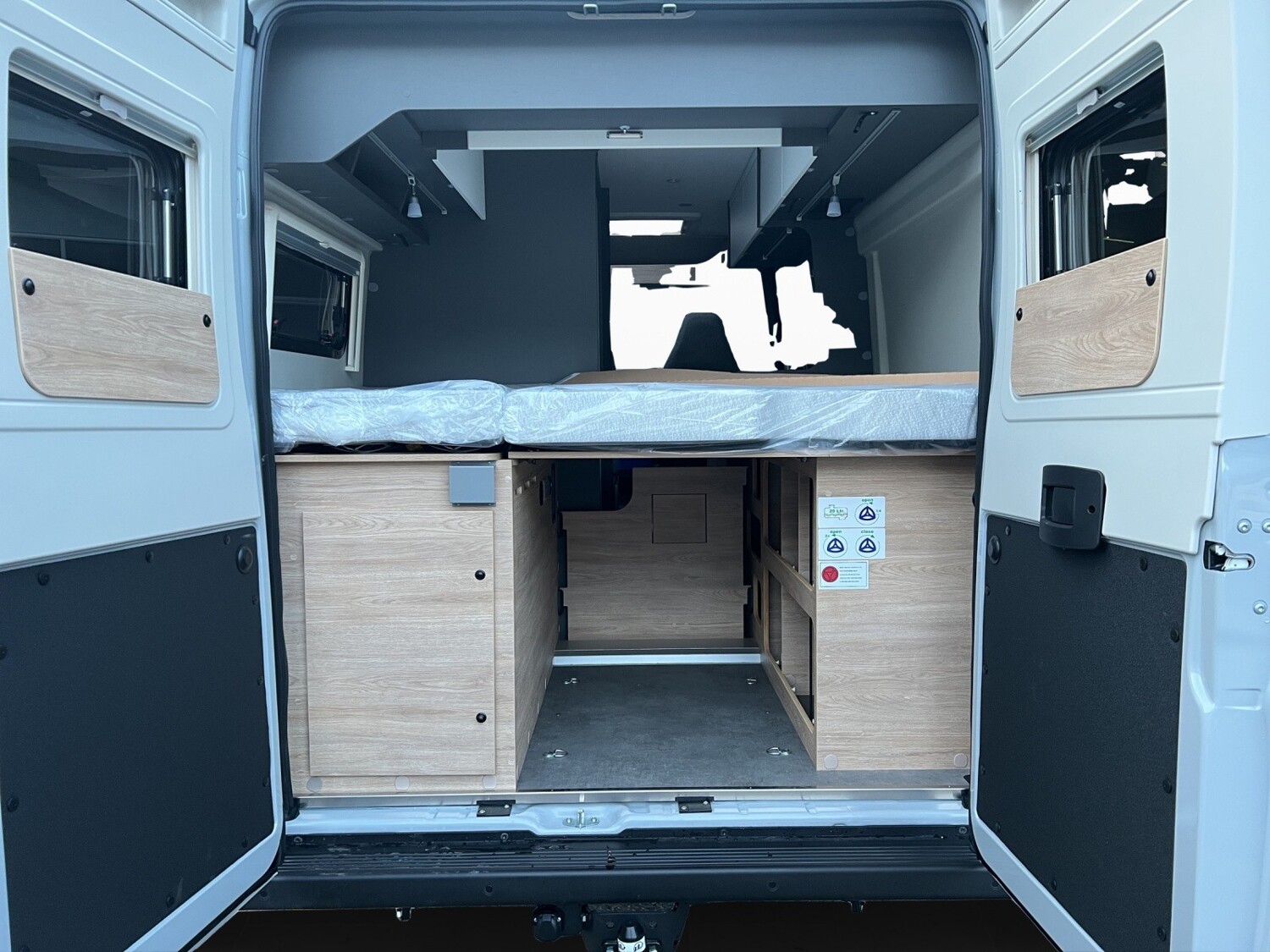 DETHLEFFS Globetrail 600 DK Fiat-image-7