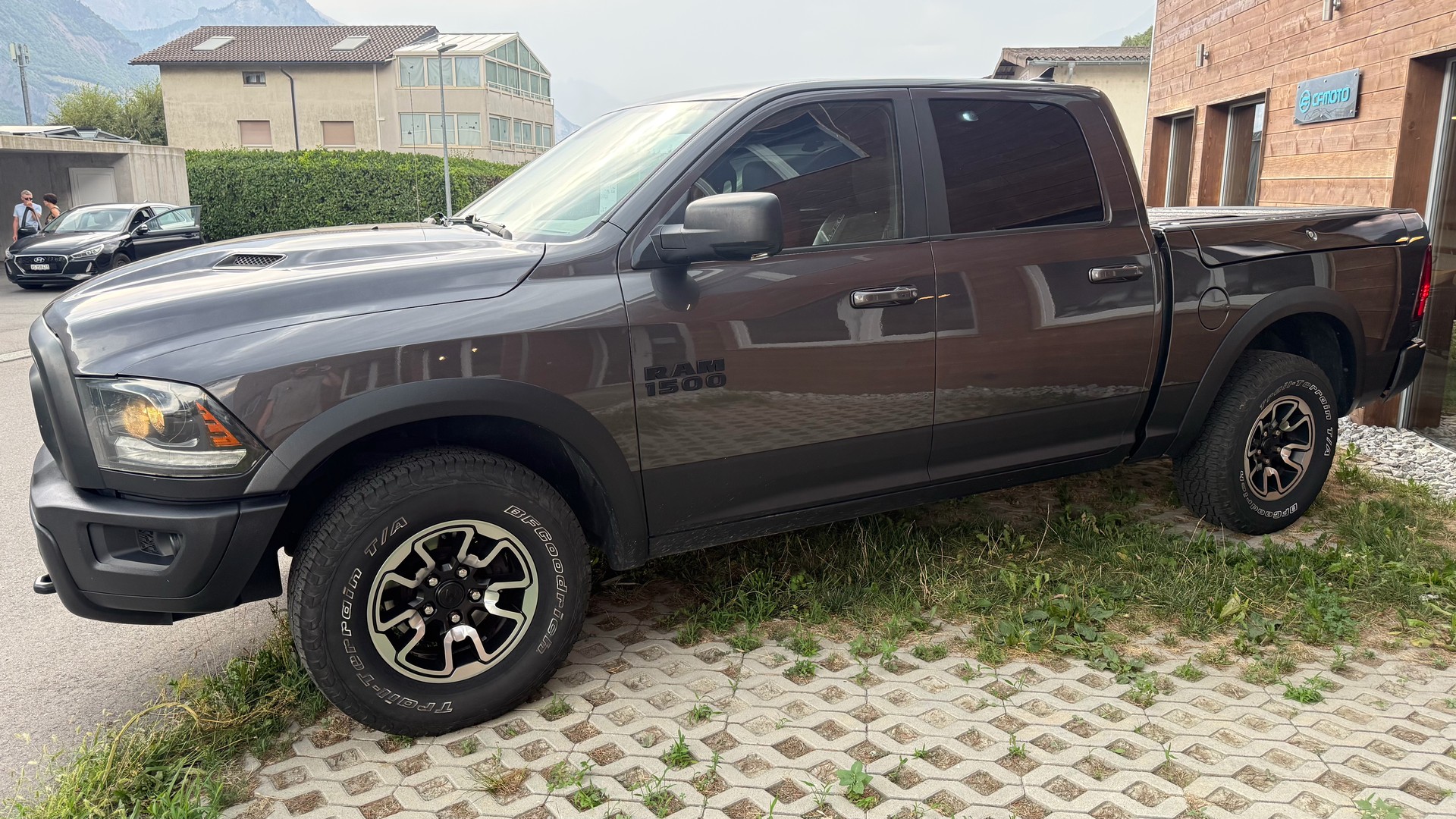 DODGE 1500 REBEL - 5.7hemi - 4x4 - e85 kit - suspension pneumatique - CarPlay - ramBOX - ...-image-3