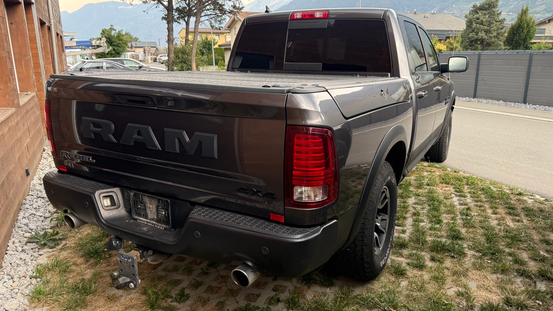 DODGE 1500 REBEL - 5.7hemi - 4x4 - e85 kit - suspension pneumatique - CarPlay - ramBOX - ...-image-2