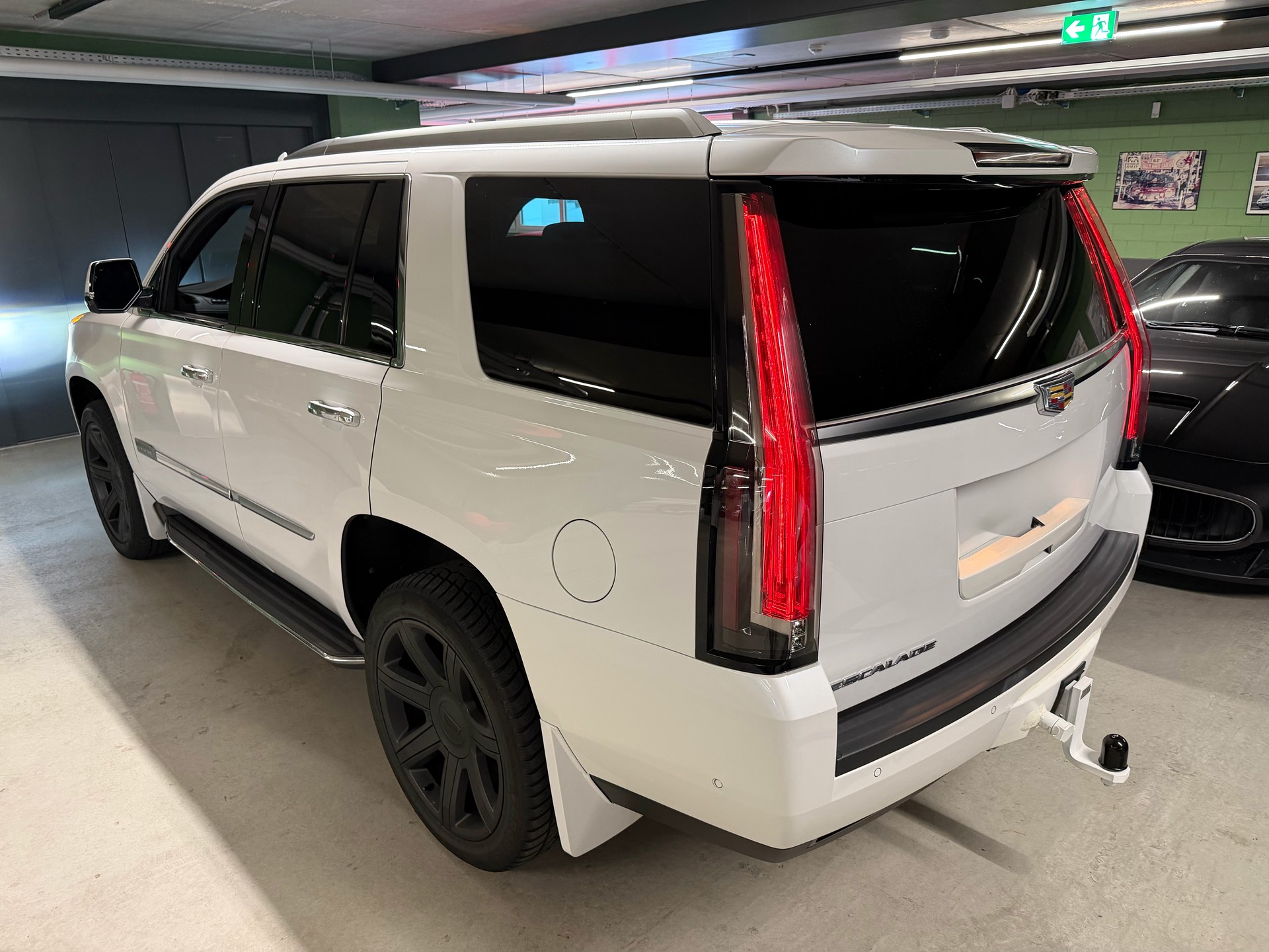 CADILLAC Escalade Platinum-image-3