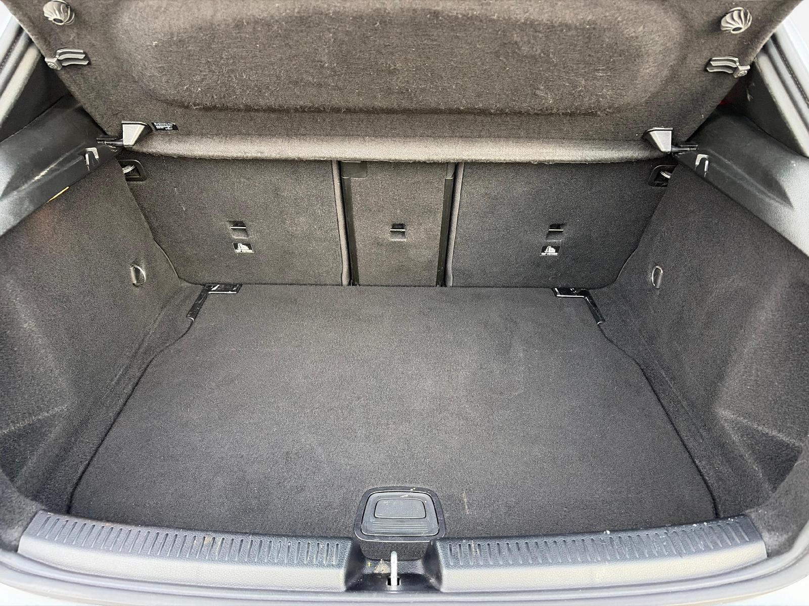 MERCEDES-BENZ A-Klasse W177 A 35 AMG 4matic-image-18