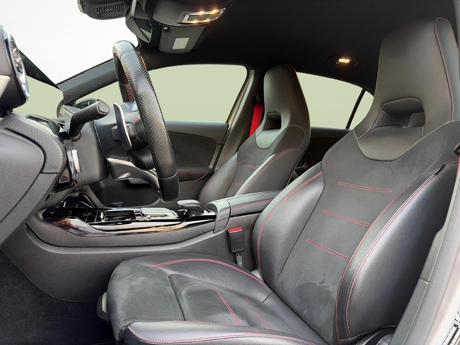 MERCEDES-BENZ A-Klasse W177 A 35 AMG 4matic-image-9
