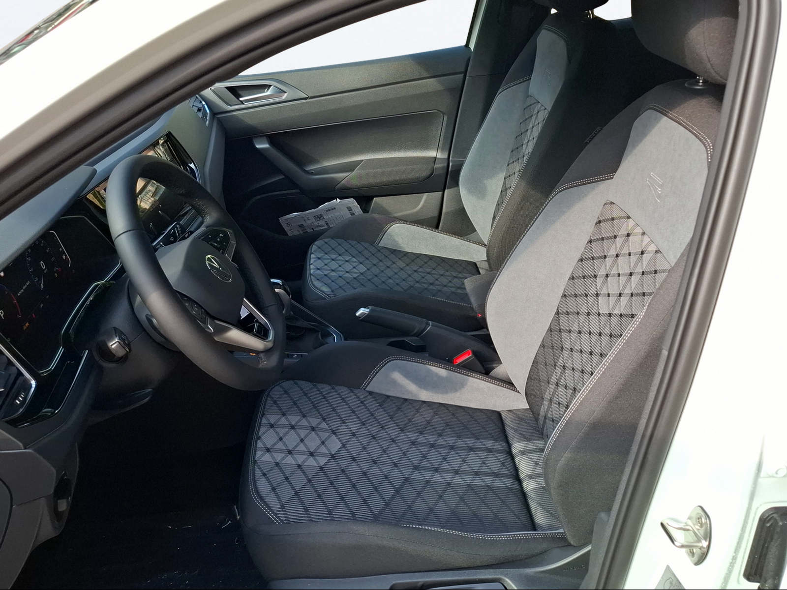 VW Polo 1.0 TSI R-Line United DSG-image-9