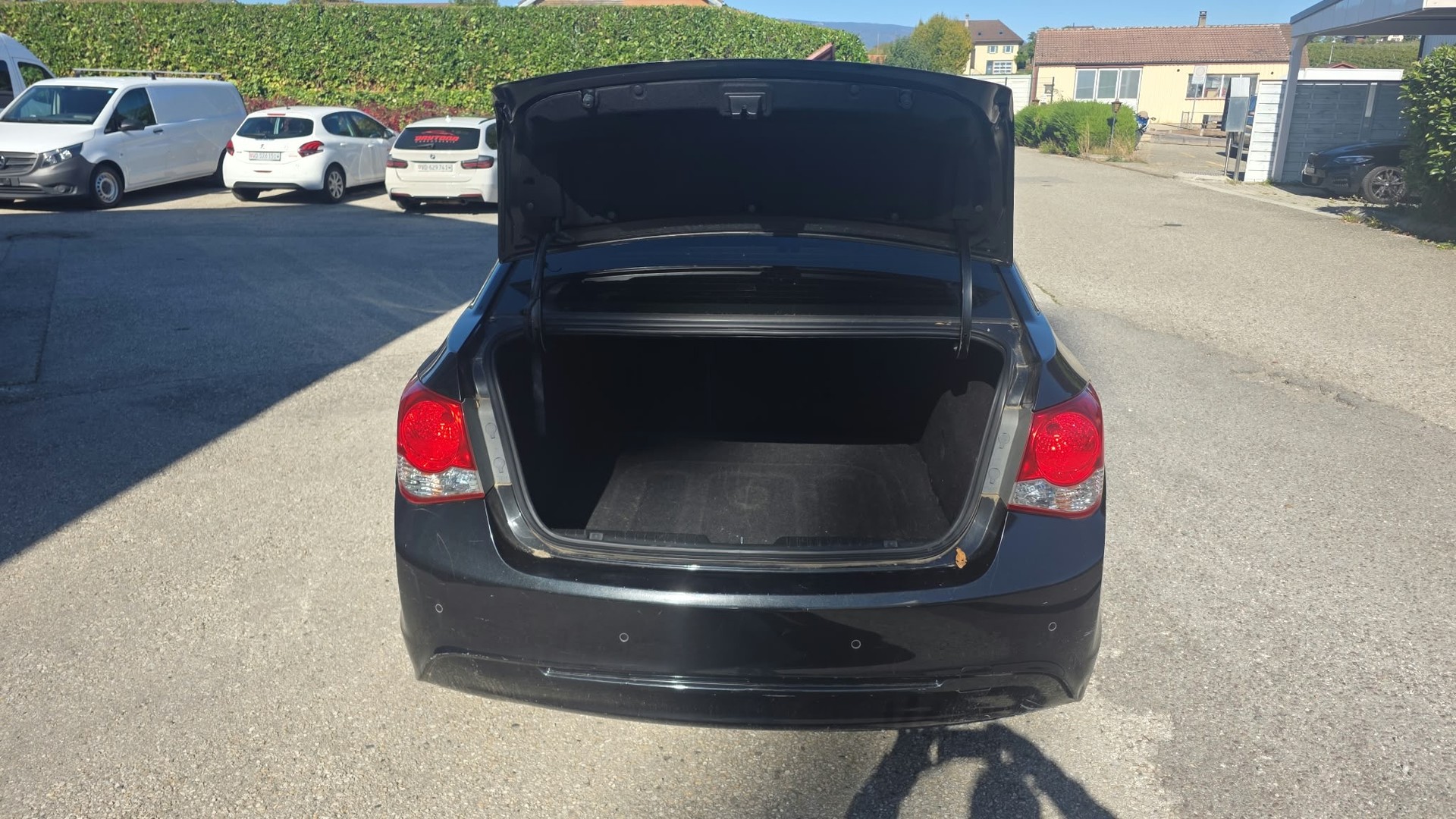 CHEVROLET Cruze 1.7 VCDi LT-image-2