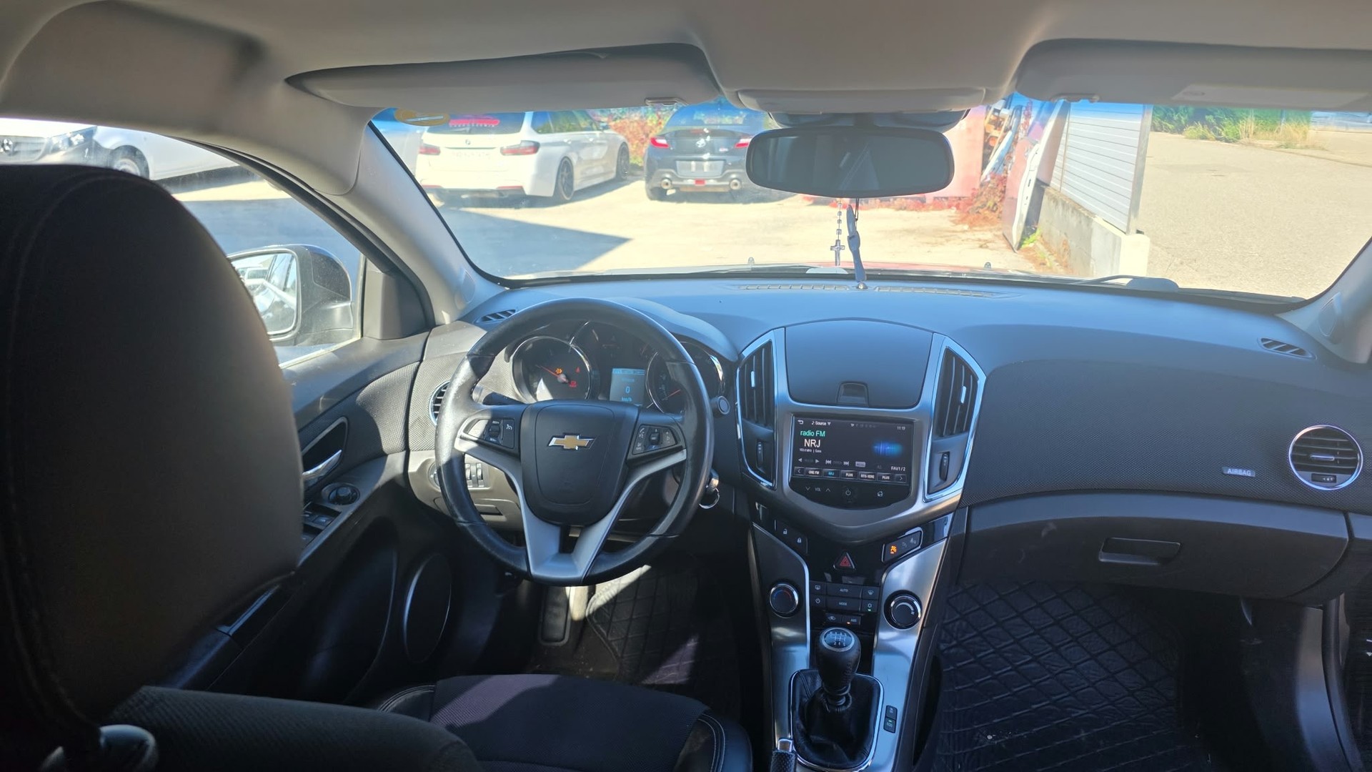 CHEVROLET Cruze 1.7 VCDi LT-image-8