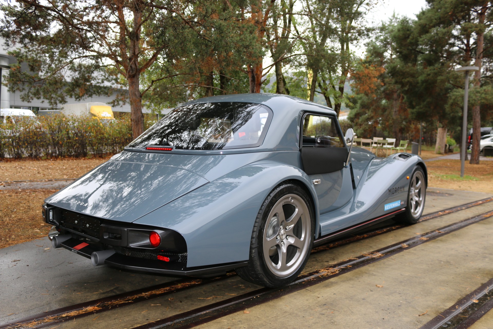 MORGAN Supersport 400-image-3