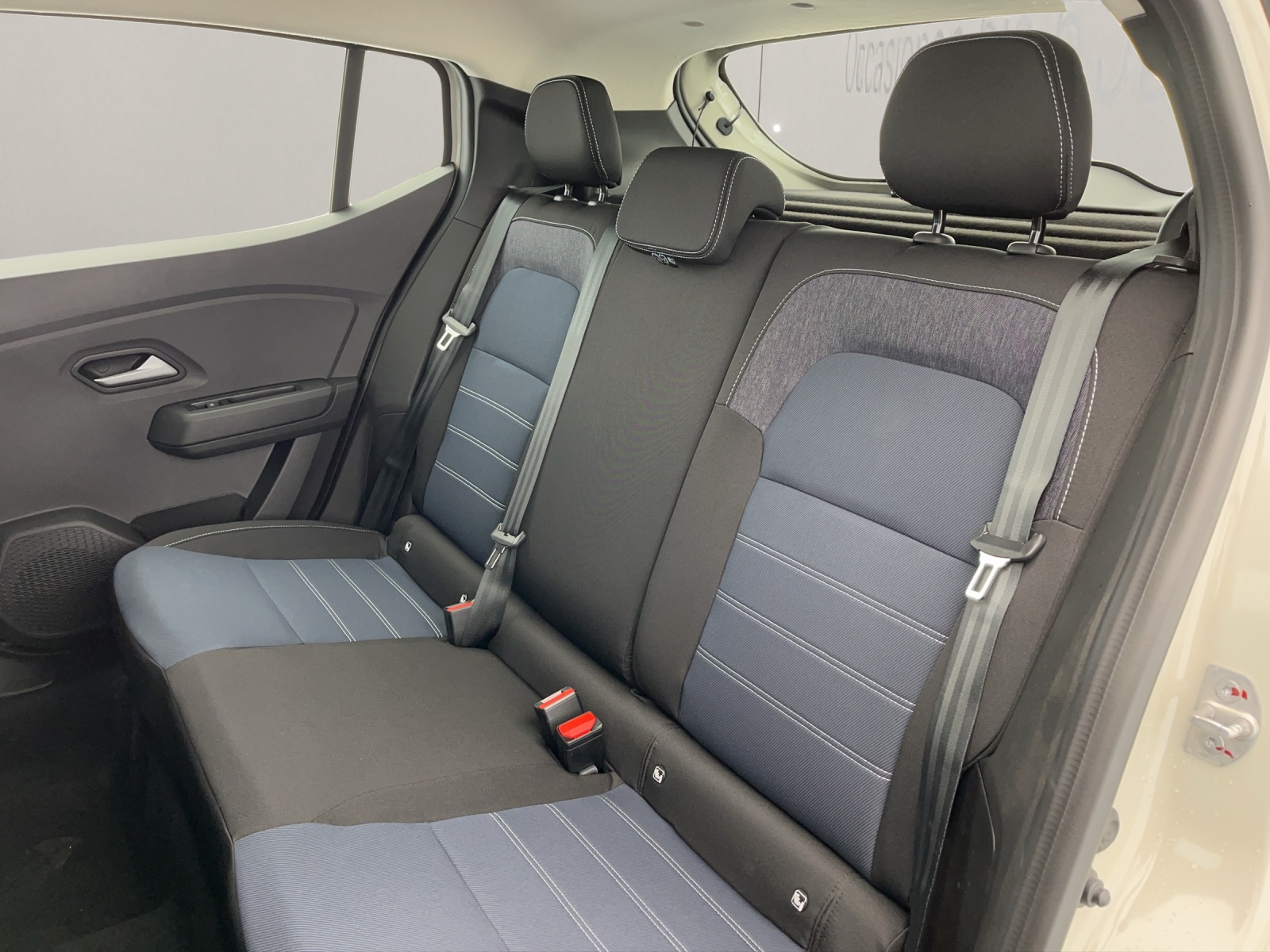 DACIA Sandero 1.0 TCe 100 Journey-image-16
