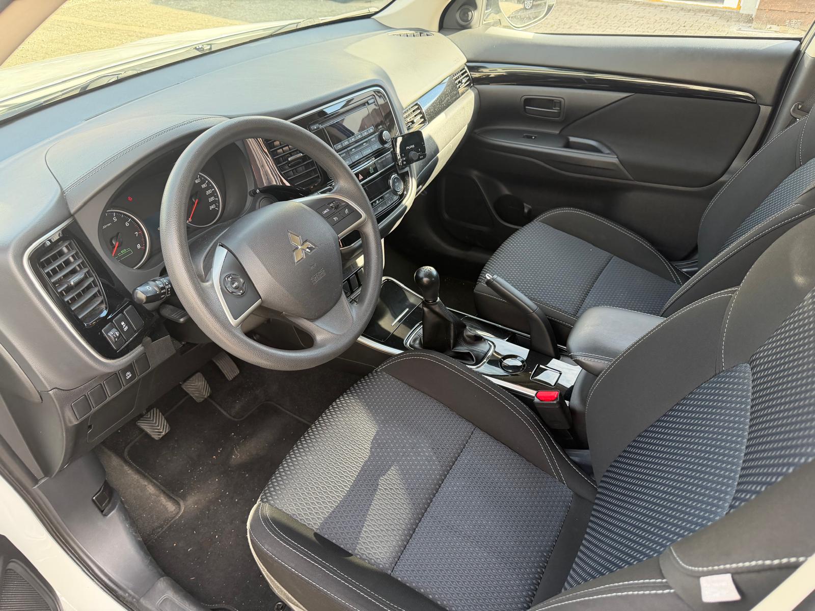 MITSUBISHI Outlander 2.0 Pure 2WD-image-7