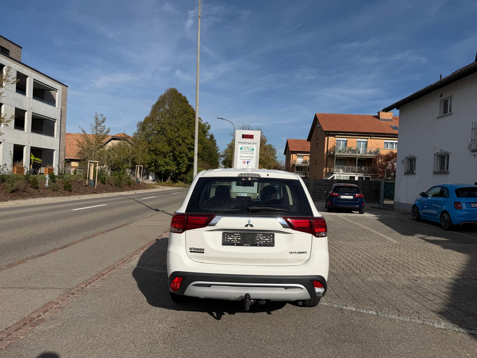 MITSUBISHI Outlander 2.0 Pure 2WD-image-1