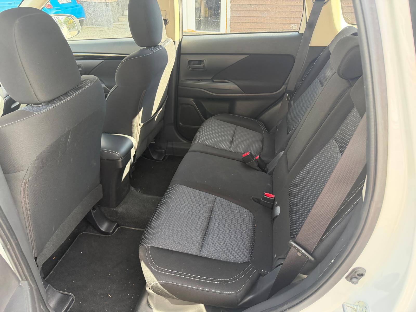 MITSUBISHI Outlander 2.0 Pure 2WD-image-6