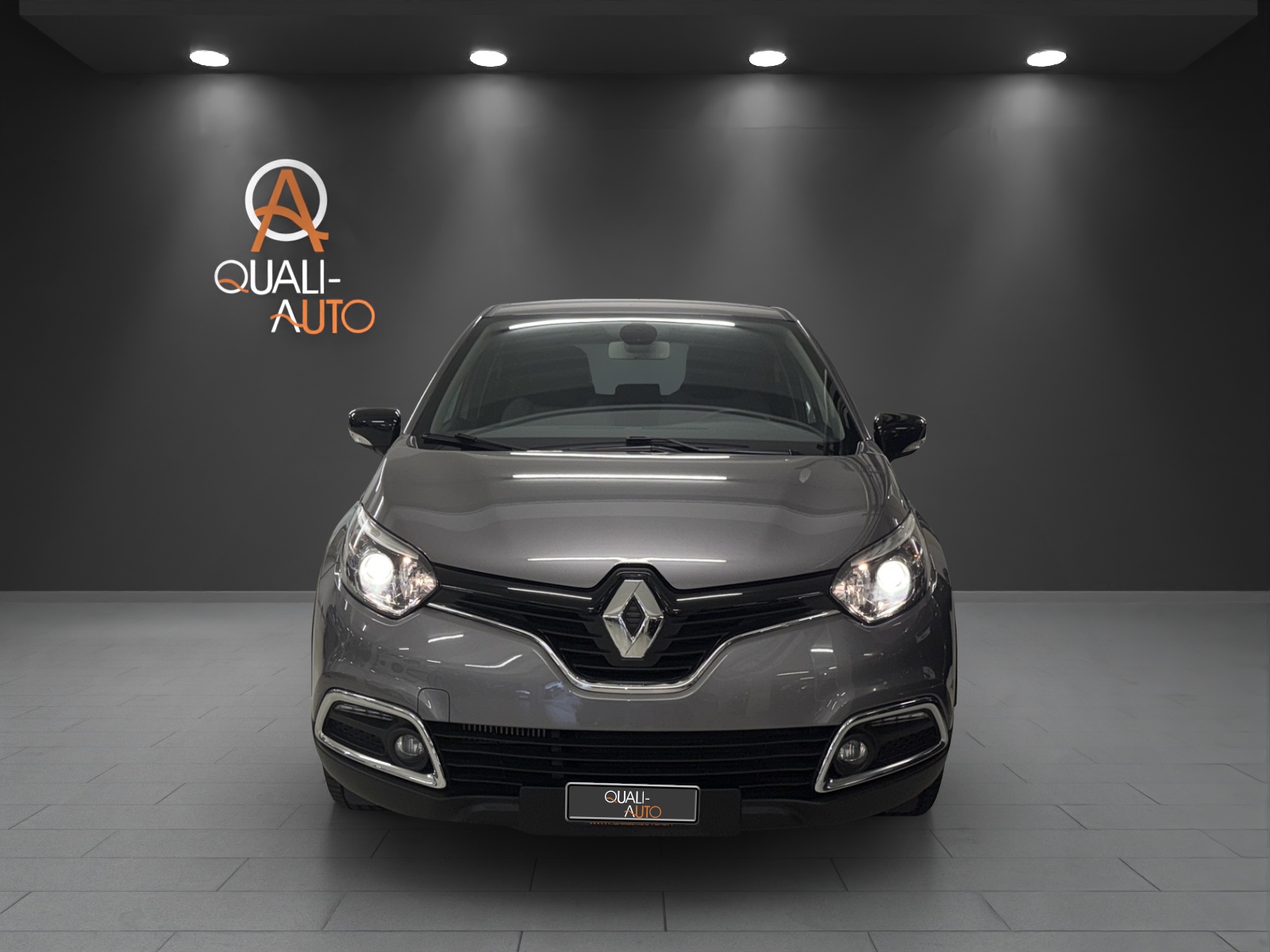 RENAULT Captur 1.2 T 16V Privilège EDC-showroom-element-1