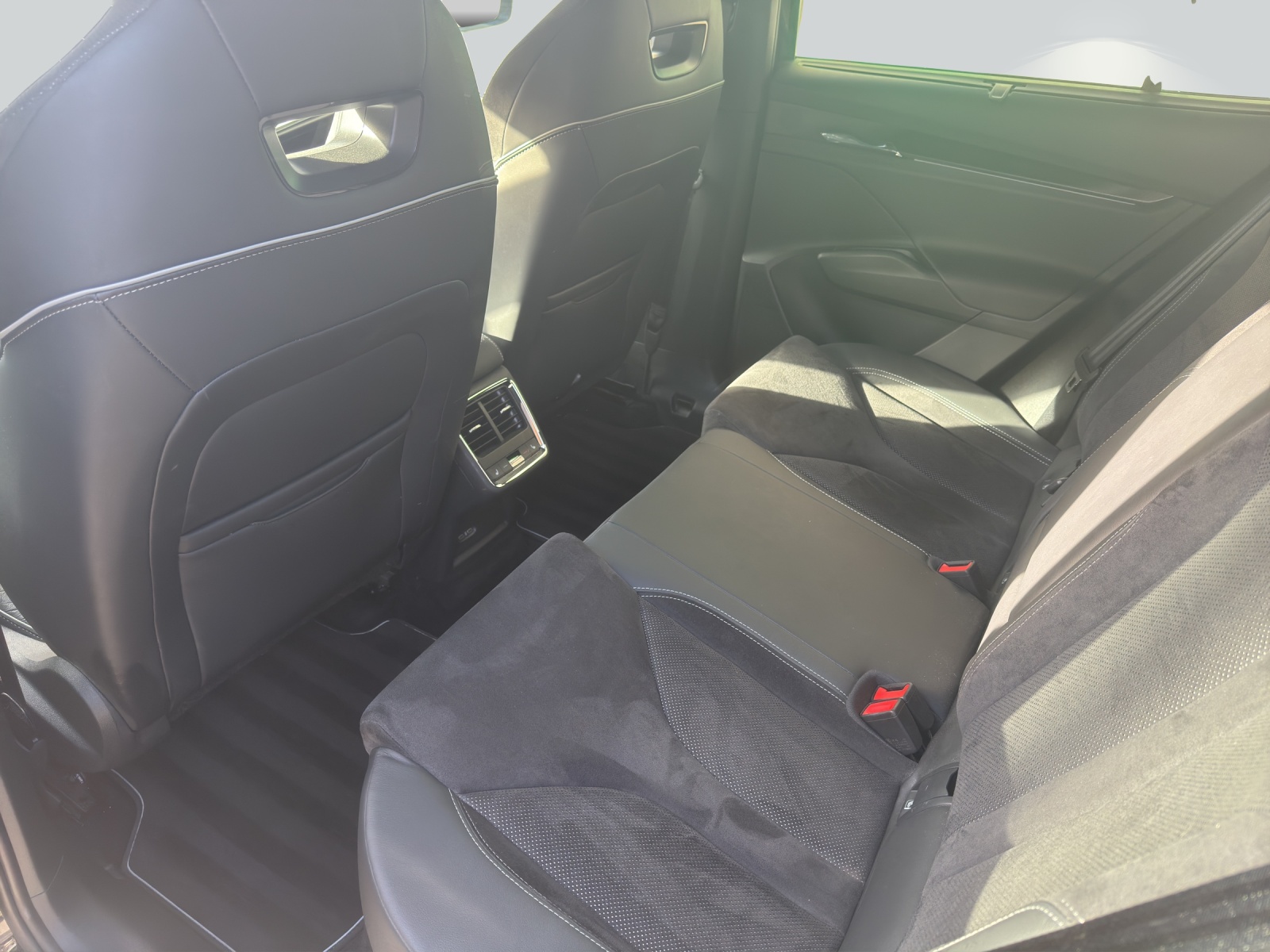 SKODA Enyaq iV 80 SportLine-image-7
