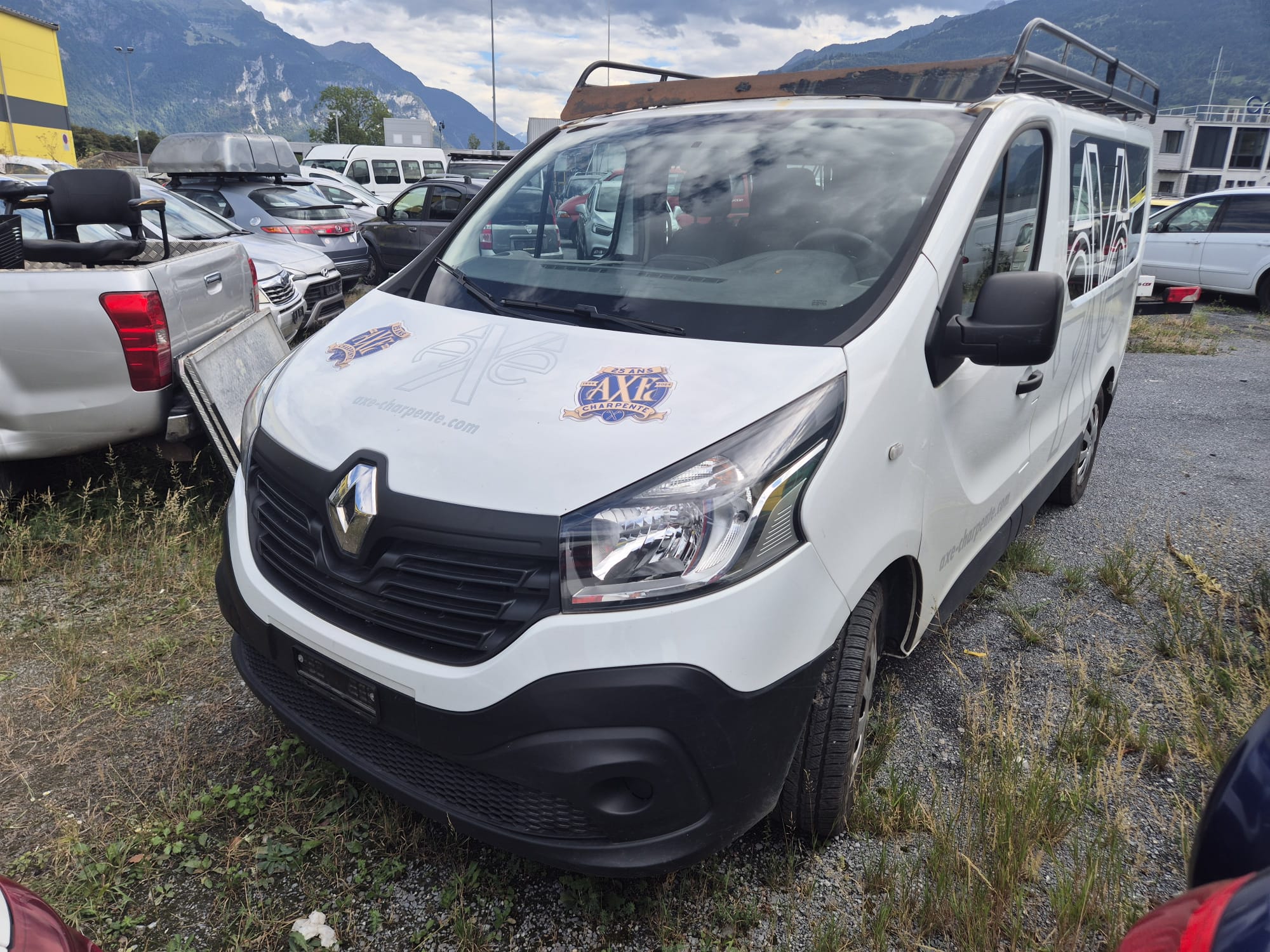 Car photo