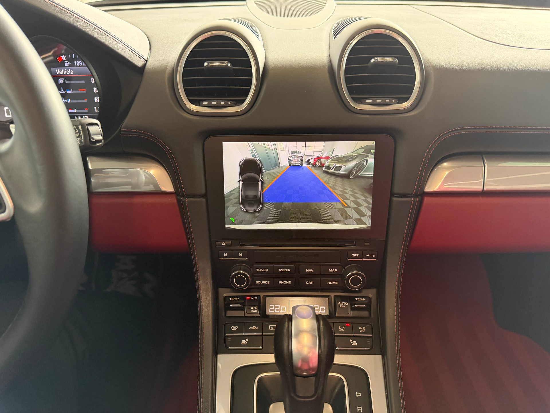 PORSCHE 718 Boxster S 2.5 PDK 350 PS-image-18