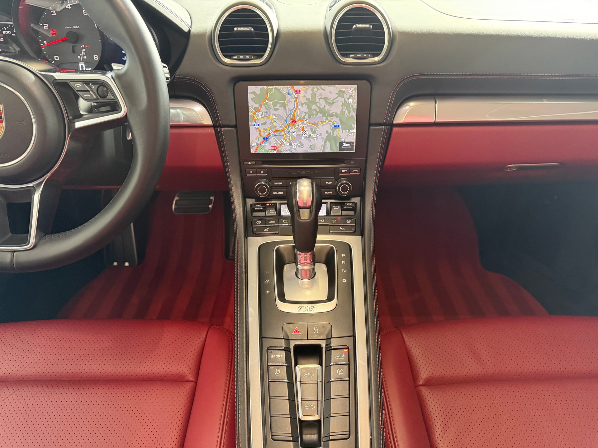 PORSCHE 718 Boxster S 2.5 PDK 350 PS-image-17