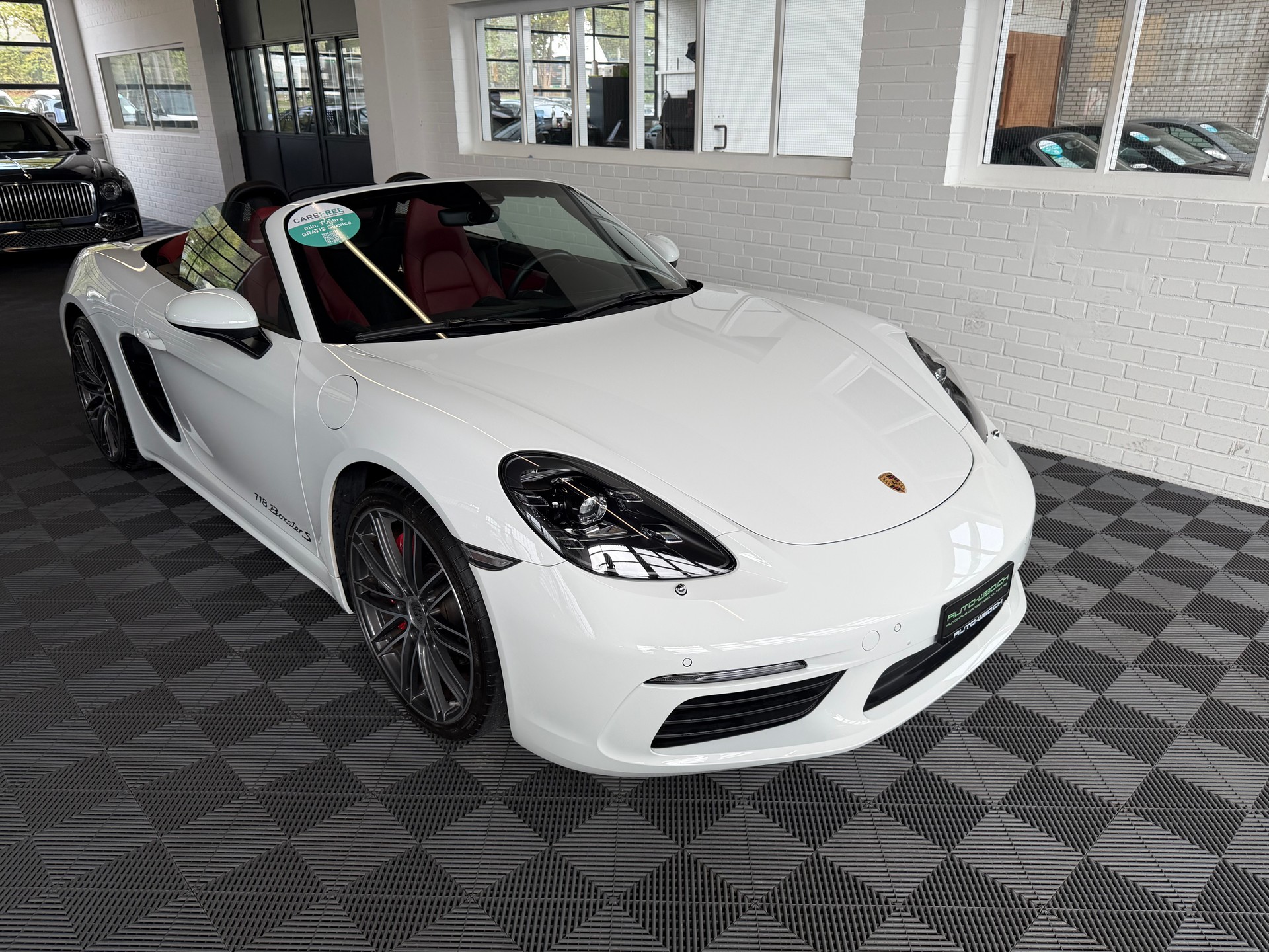 PORSCHE 718 Boxster S 2.5 PDK 350 PS-image-7