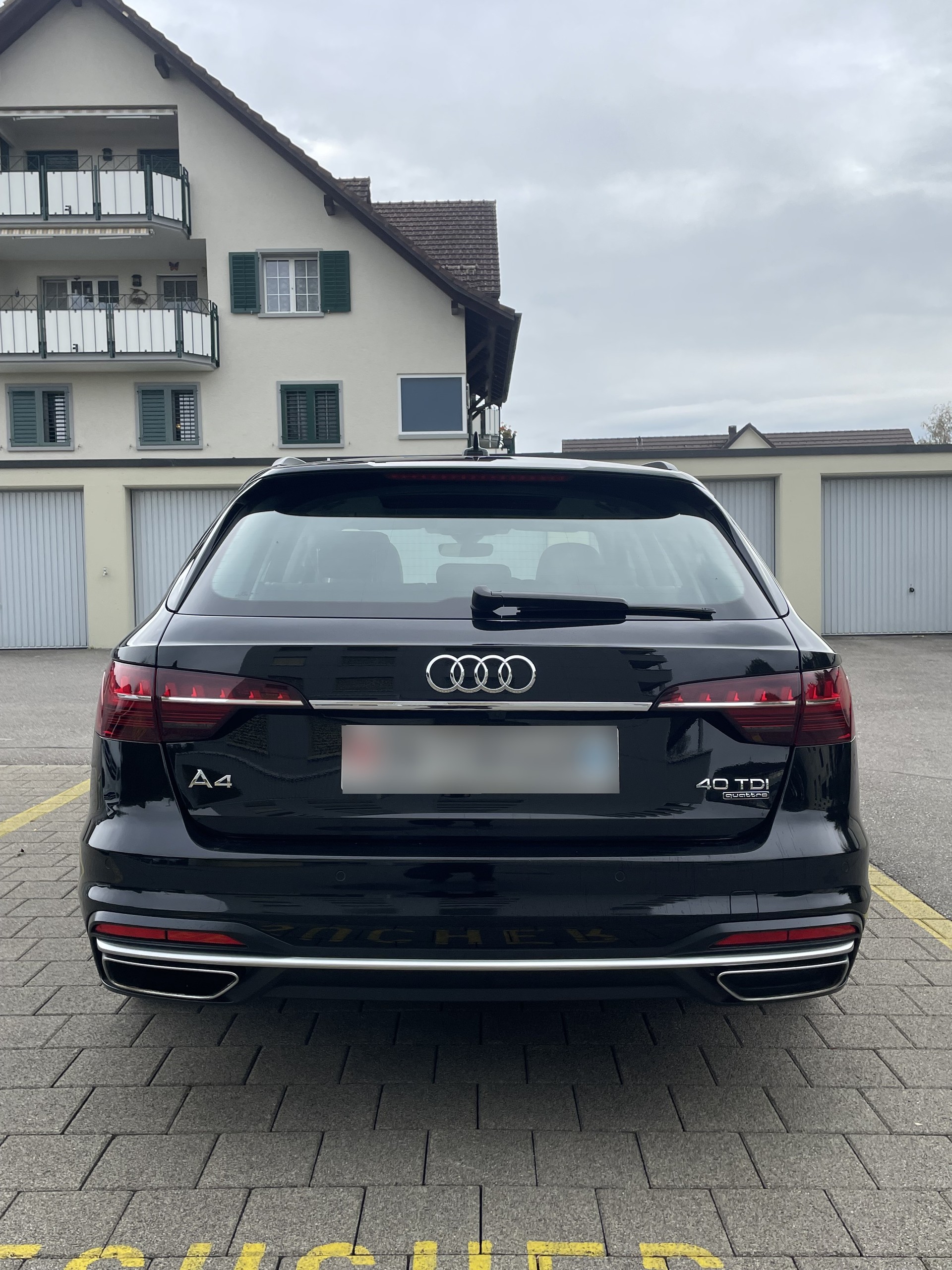 AUDI 2.0 40 TDI Advanced quattro S-Tronic-image-2
