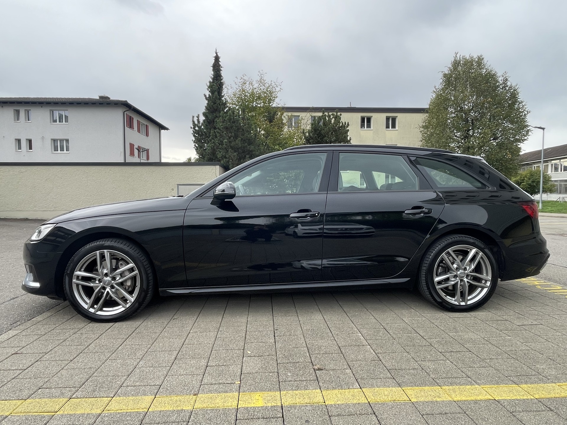 AUDI 2.0 40 TDI Advanced quattro S-Tronic-image-1