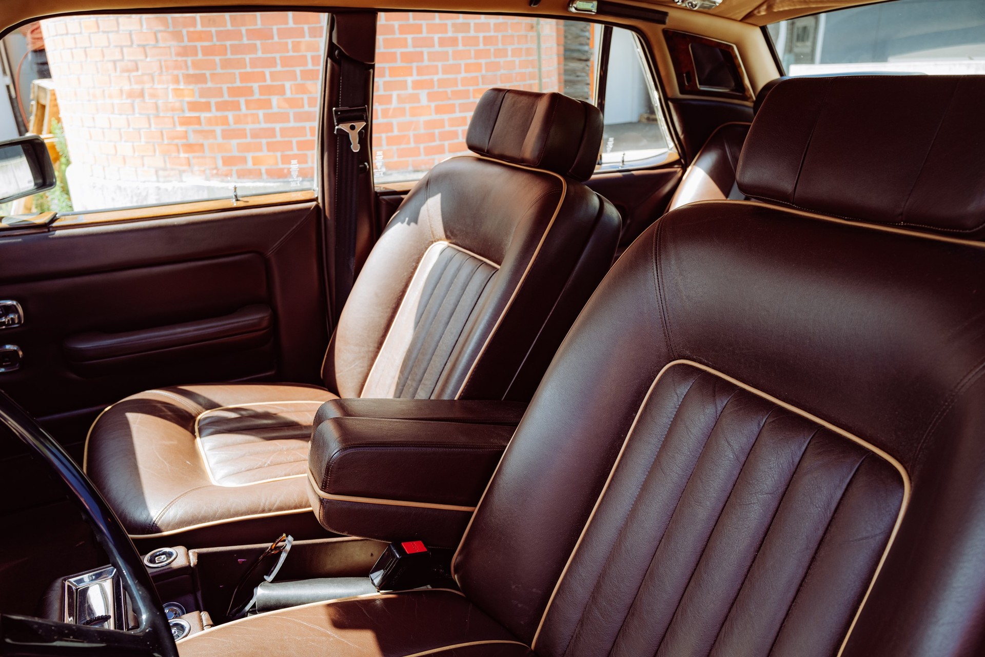ROLLS-ROYCE Silver Spirit-image-8