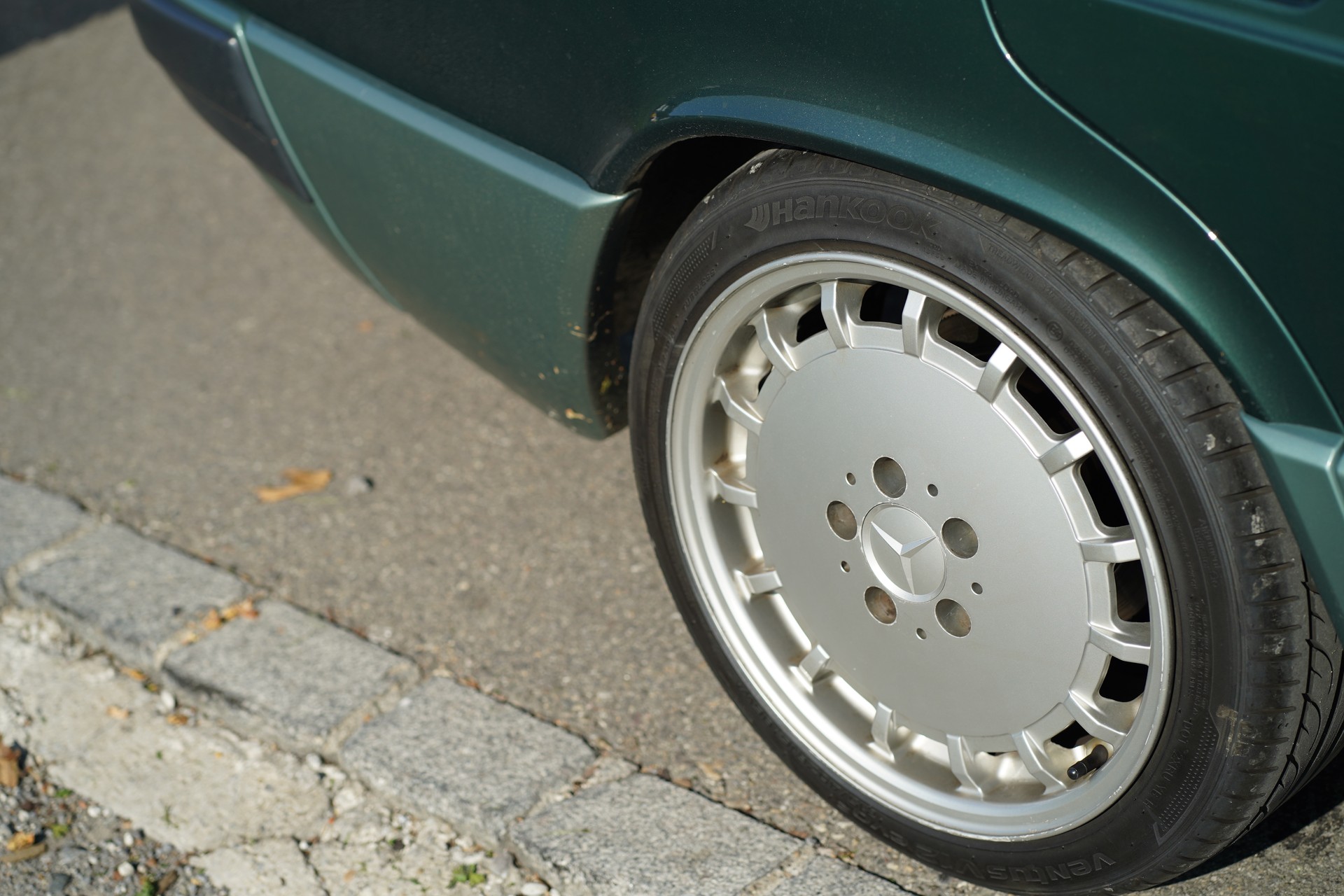 MERCEDES-BENZ 190 E 1.8 Avantgarde-image-7