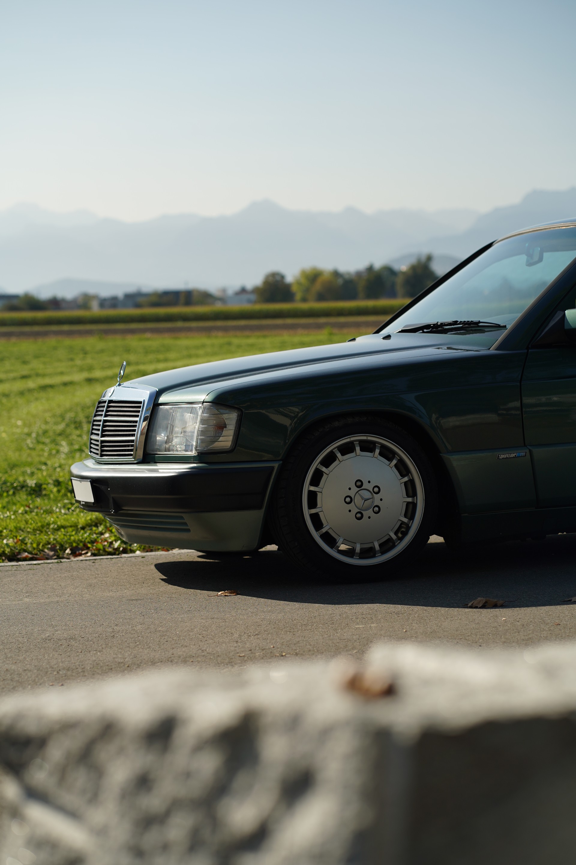 MERCEDES-BENZ 190 E 1.8 Avantgarde-image-1