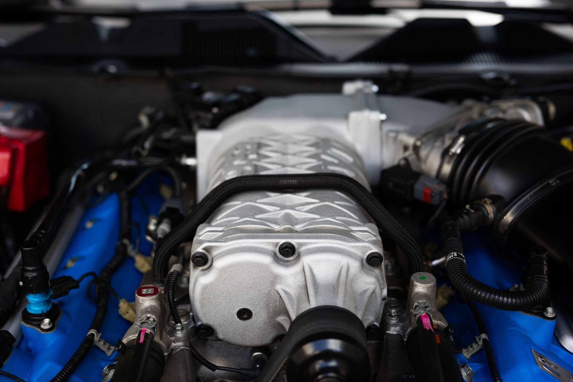 FORD MUSTANG Shelby GT500 5.8 SVT-image-9