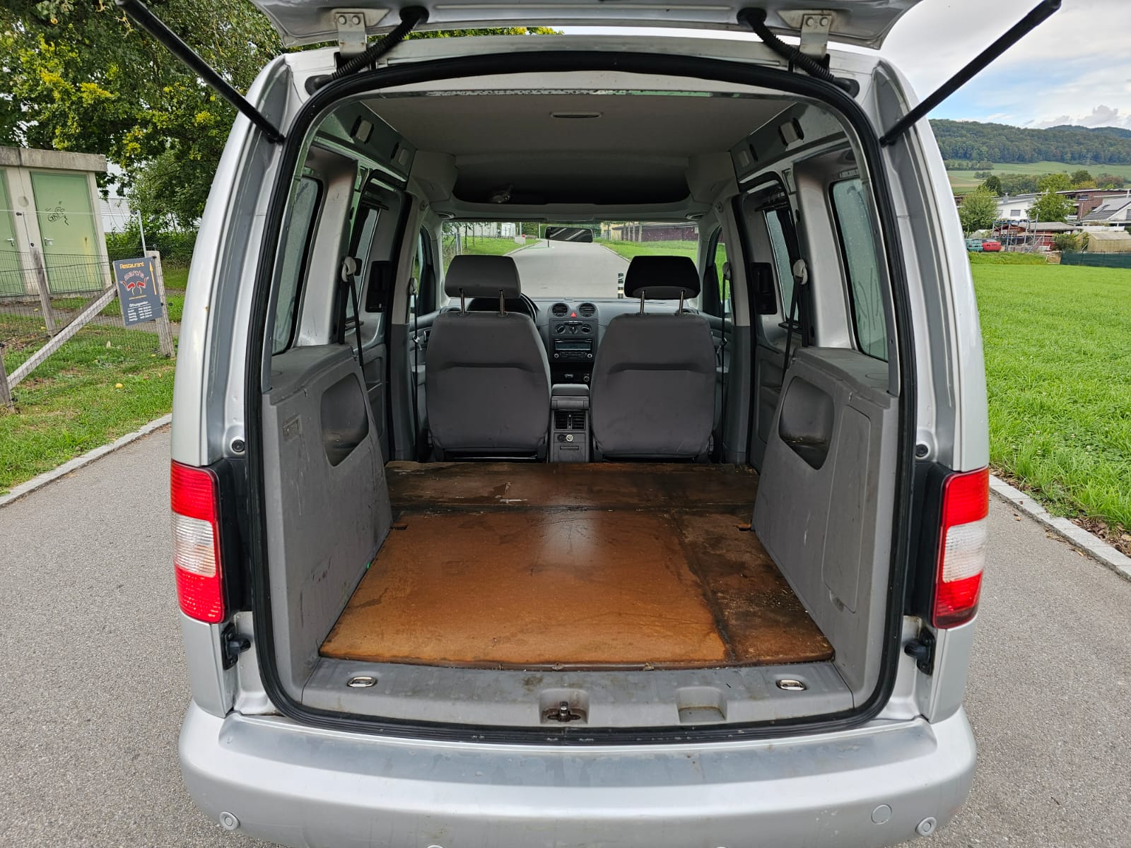 VW Caddy 1.9TDI PD 4Motion-image-13