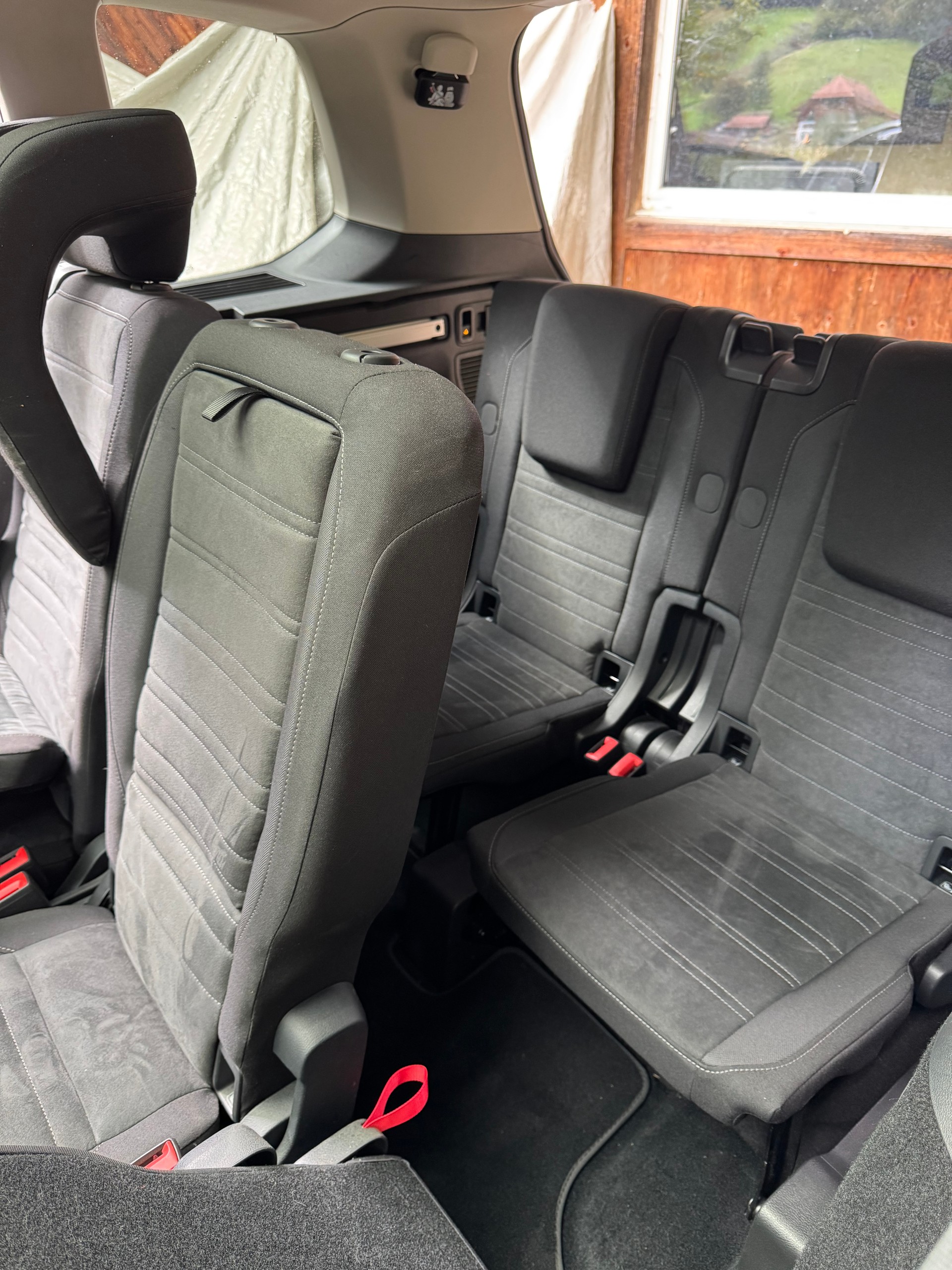 VW Touran 2.0 TDI BlueMotion Technology Highline-image-5