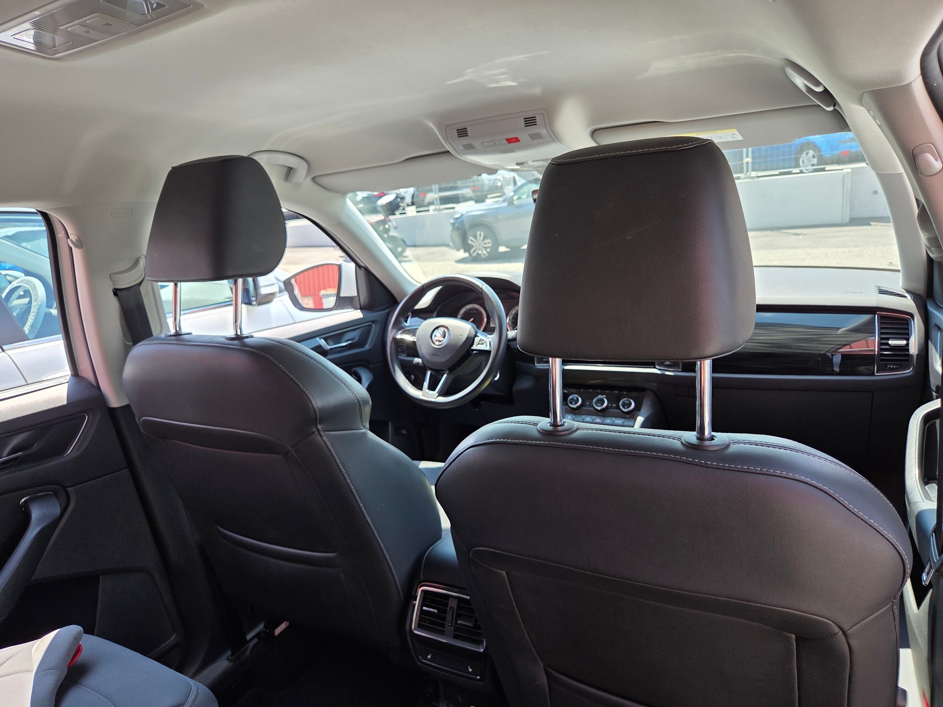SKODA Kodiaq 2.0 TSI Style DSG 4x4-image-11