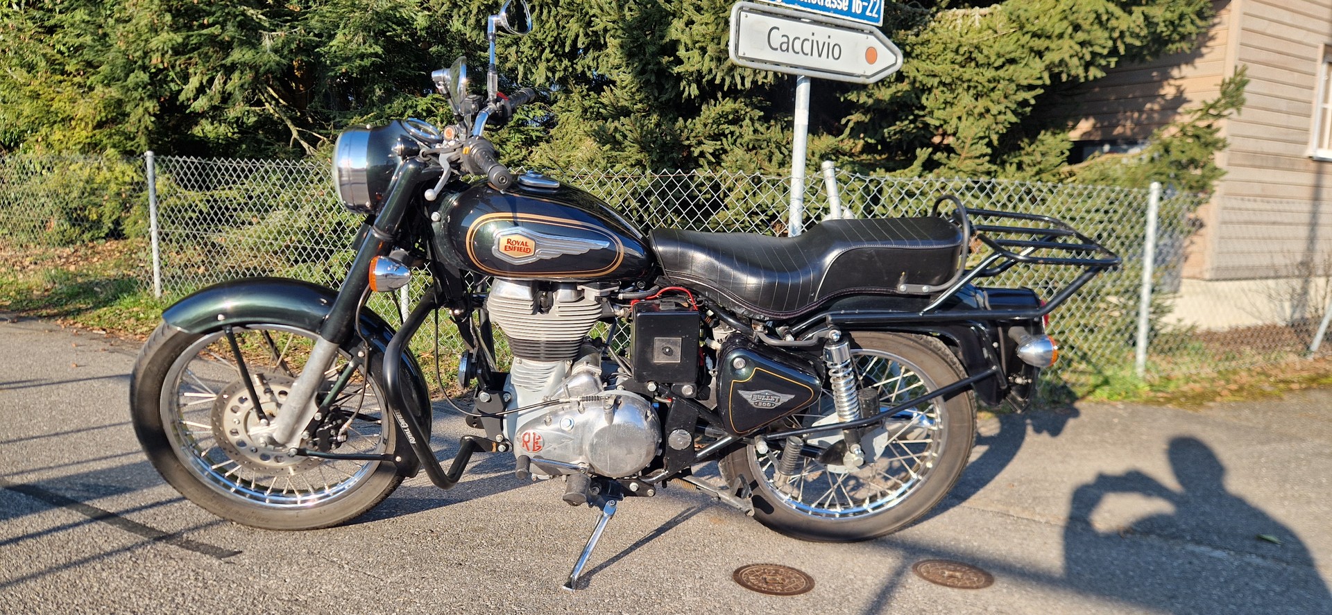 ROYAL ENFIELD BULLET 500-showroom-element-2